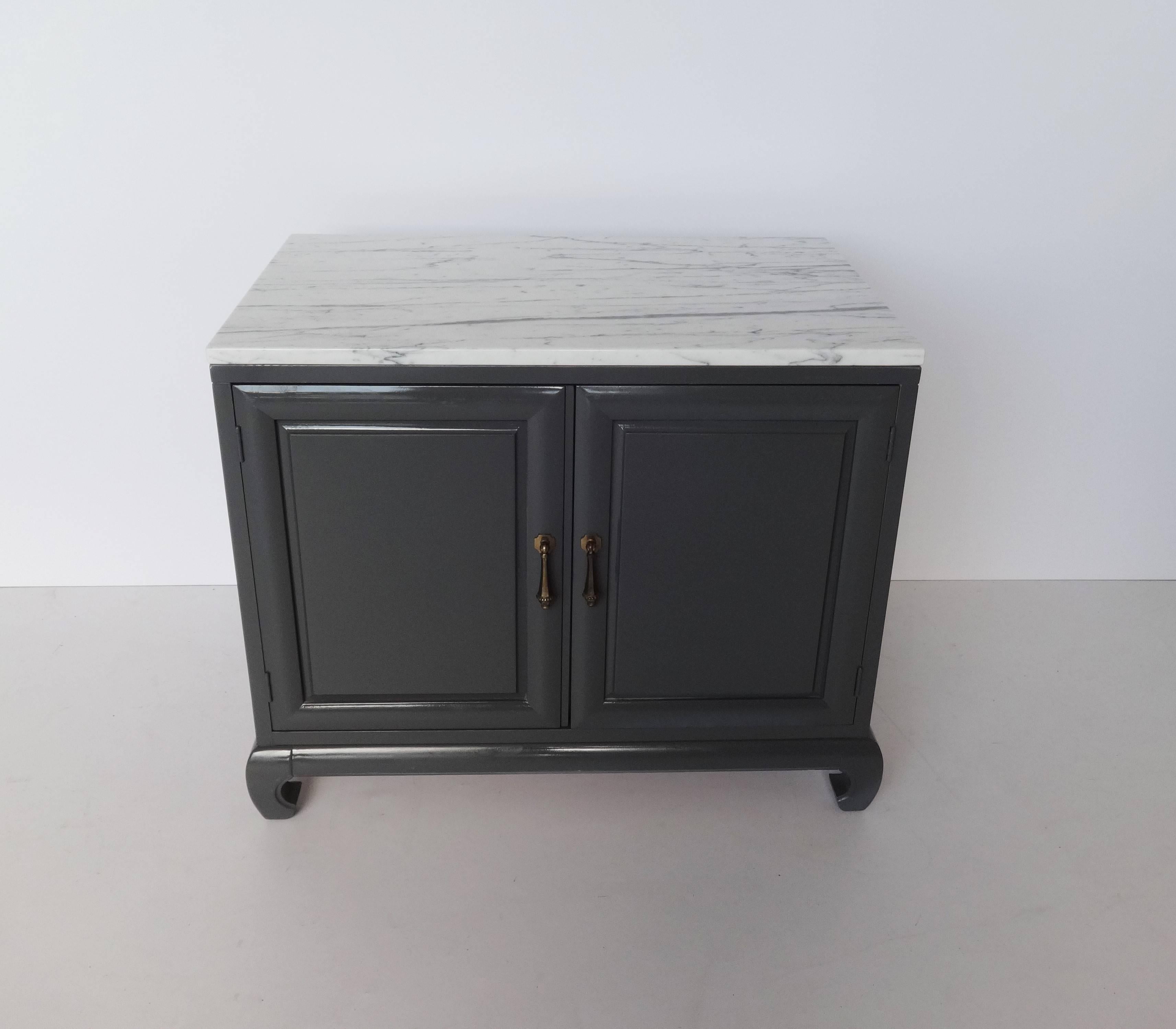 Pair of Modern Lacquered Cabinets with Brass Pulls and Marble Tops For Sale 1