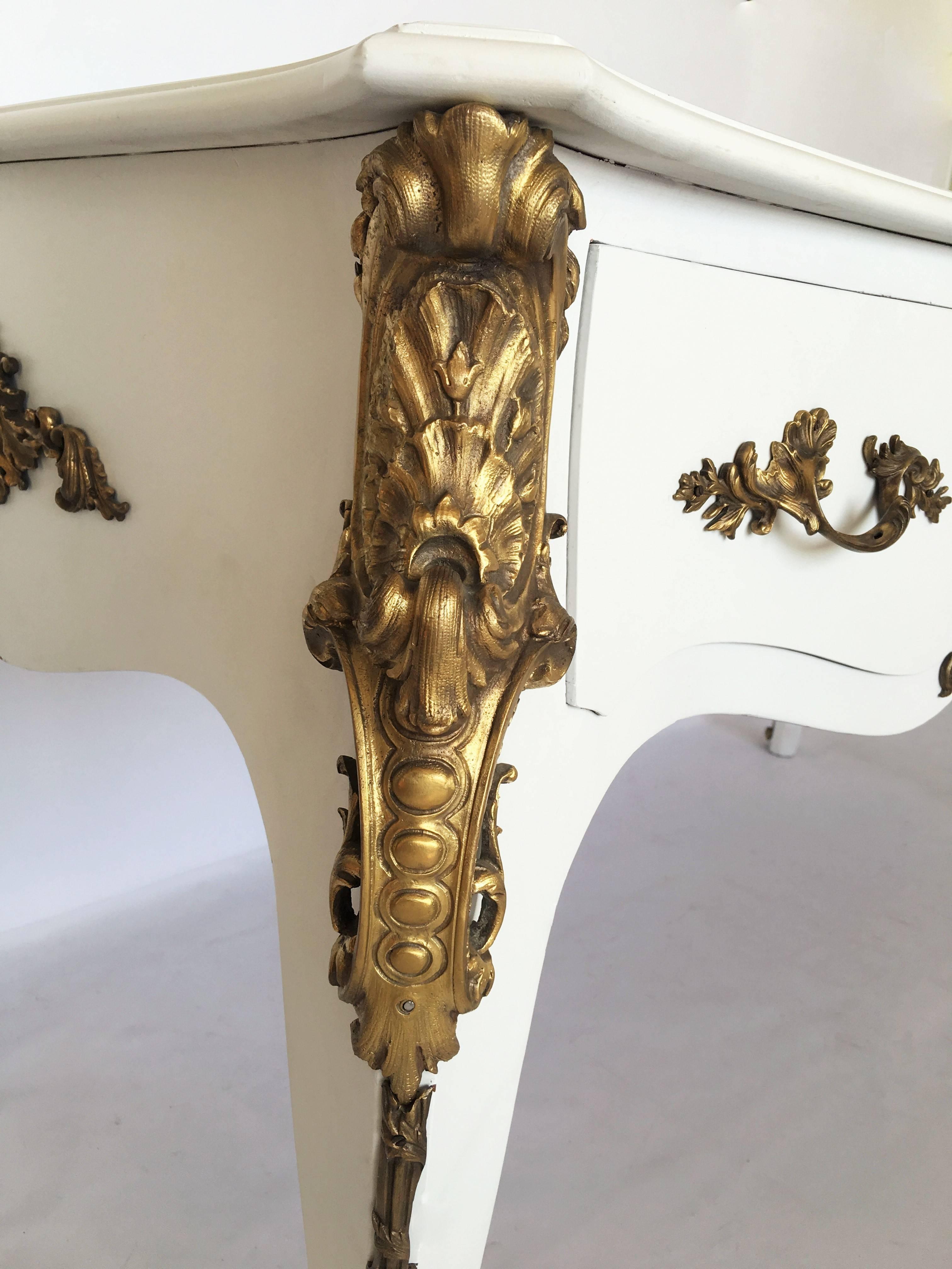 Louis XV Style Lacquered and Gilt Bronze-Mounted Bureau Plat For Sale 3