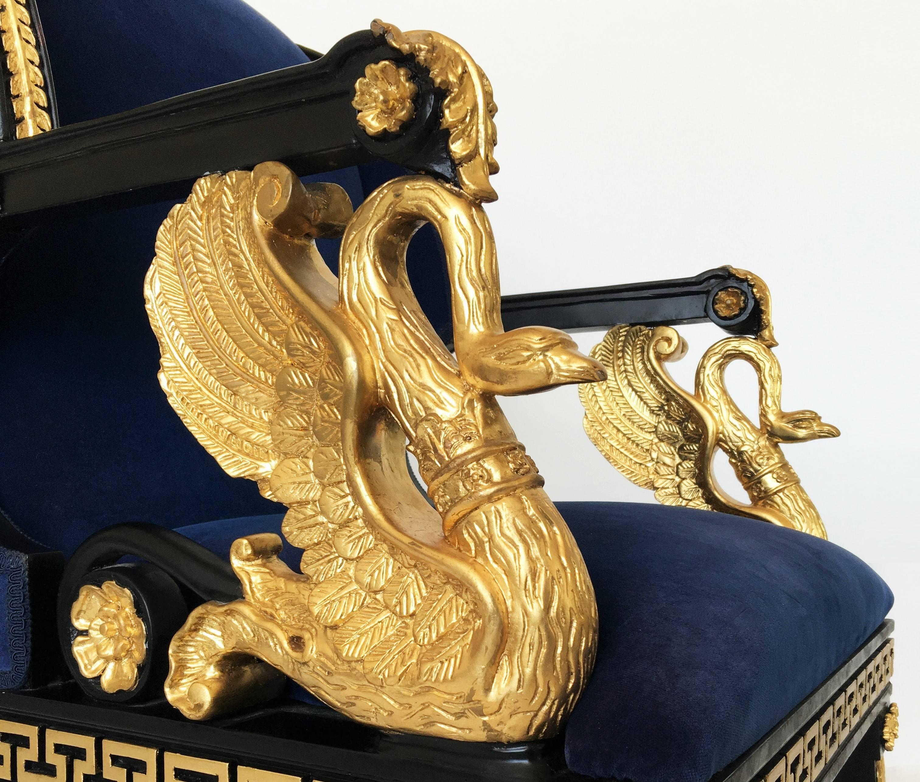 19th Century Fine Pair of Italian Neoclassical Lacquered and Gilt Armchairs For Sale