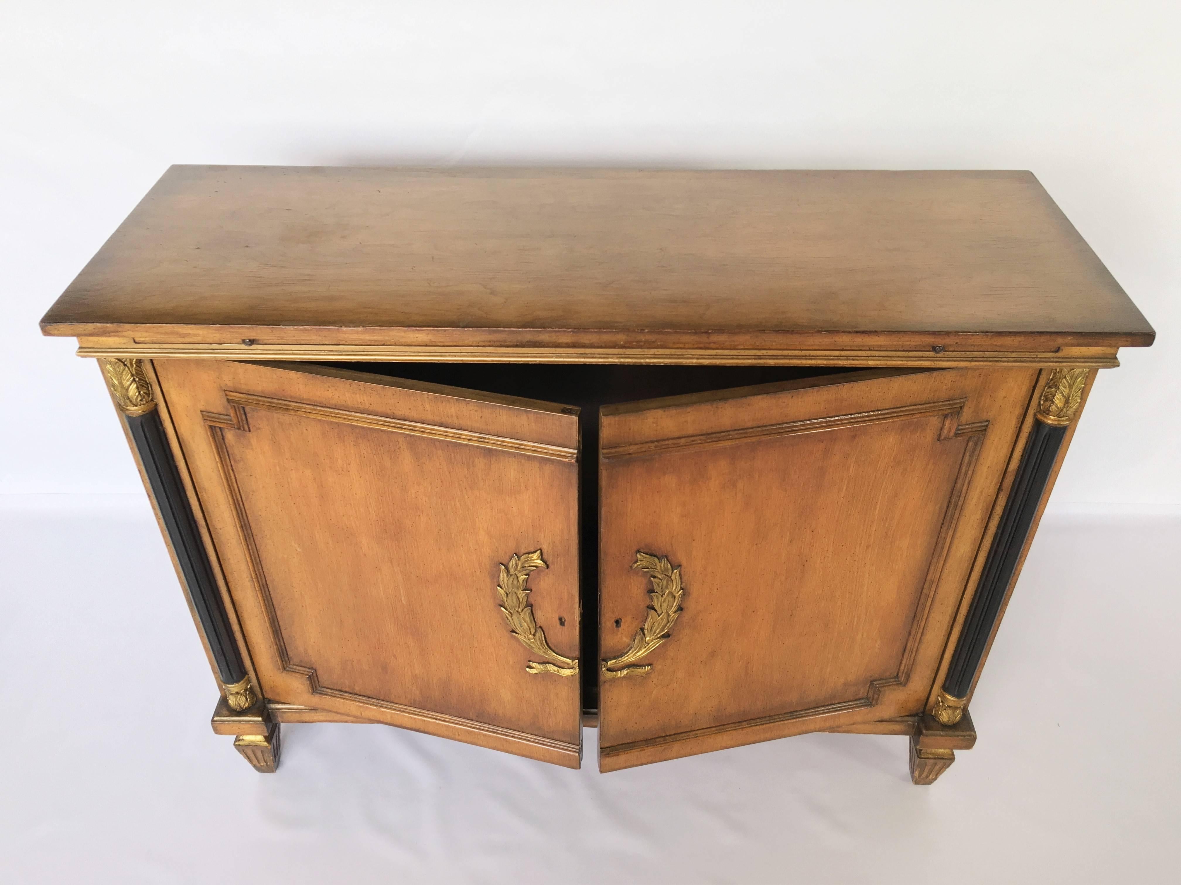 20th Century Exceptional Italian Neoclassical Style Sideboard For Sale