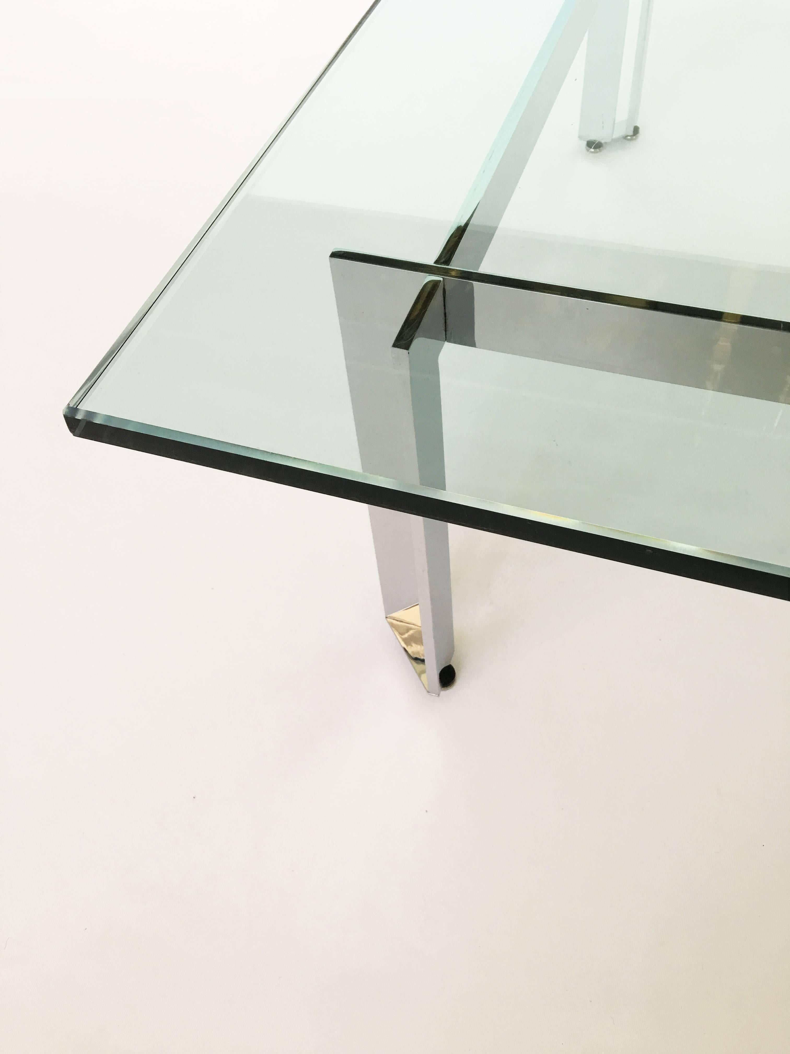 Modernist Square Chrome and Glass Coffee Table In Excellent Condition For Sale In Dallas, TX