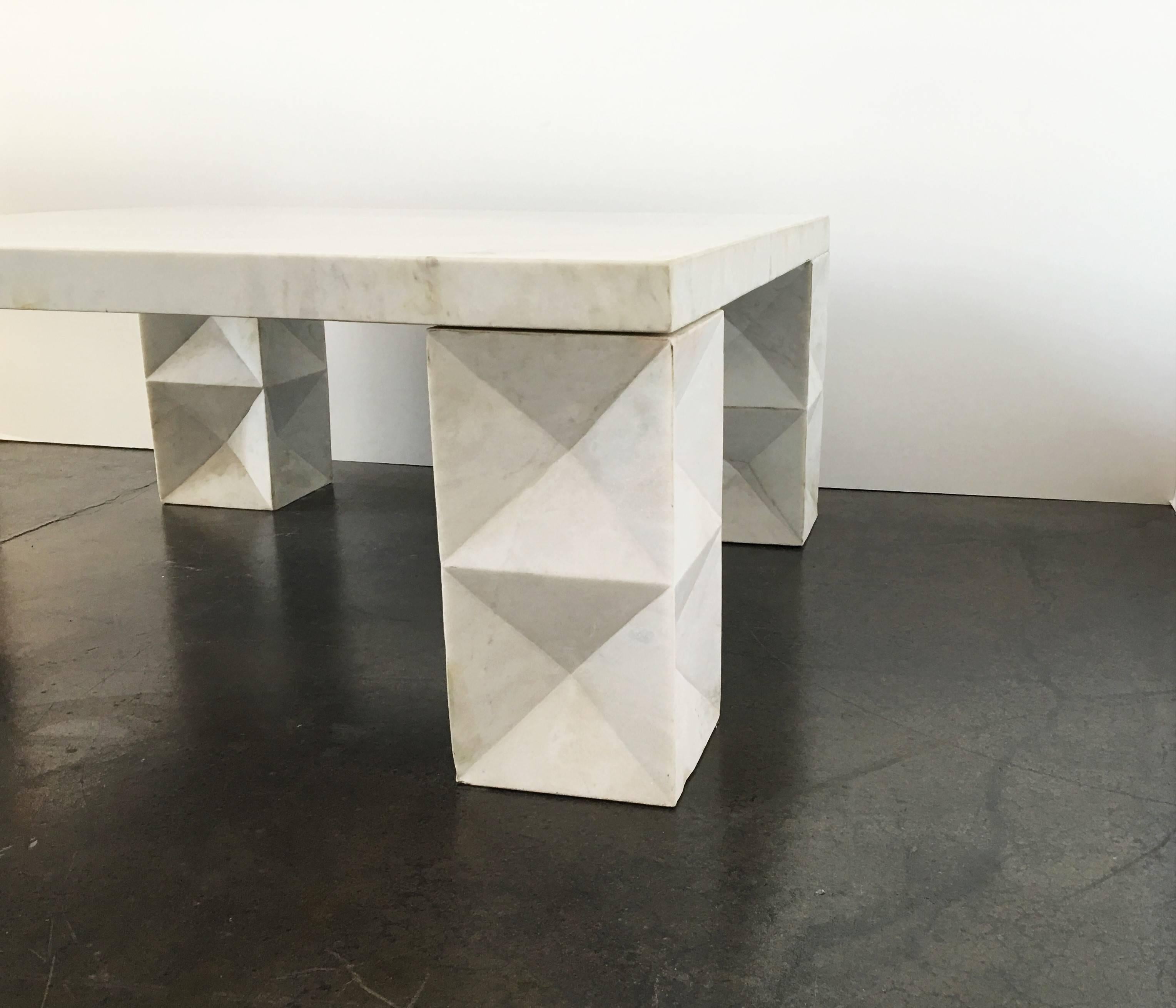Modernist Coffee Table in Carrara Marble In Excellent Condition In Dallas, TX