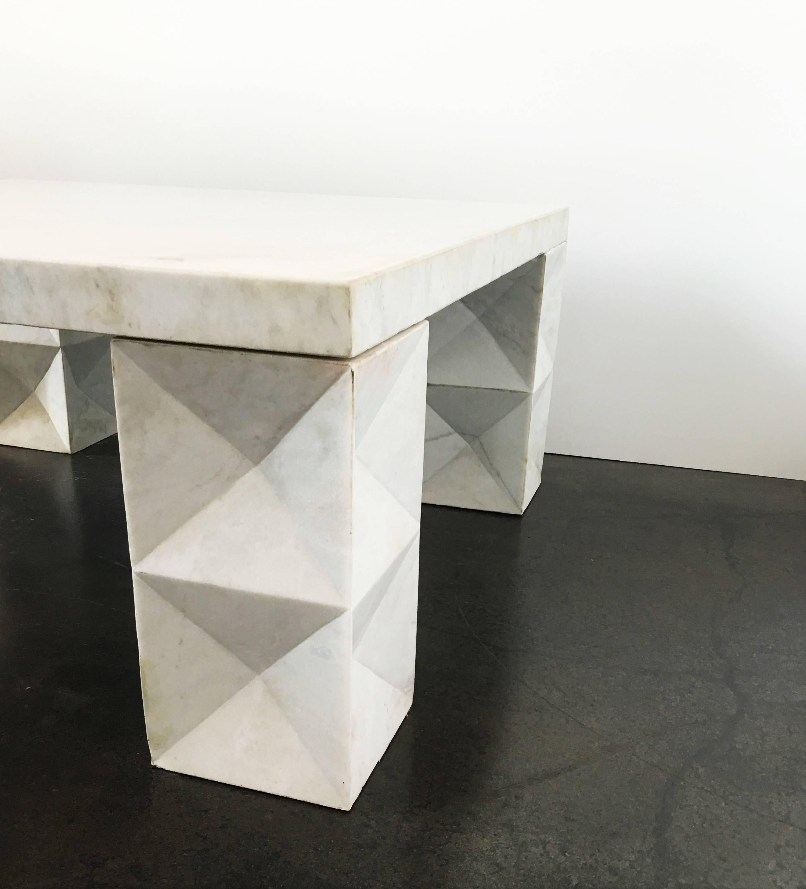 Late 20th Century Modernist Coffee Table in Carrara Marble