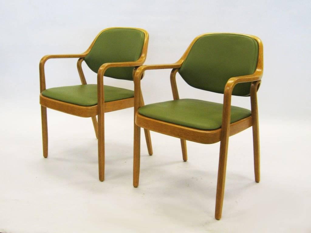 Vintage Set of 17 Model 1105 Knoll Chairs by Don Pettit In Excellent Condition For Sale In Dallas, TX