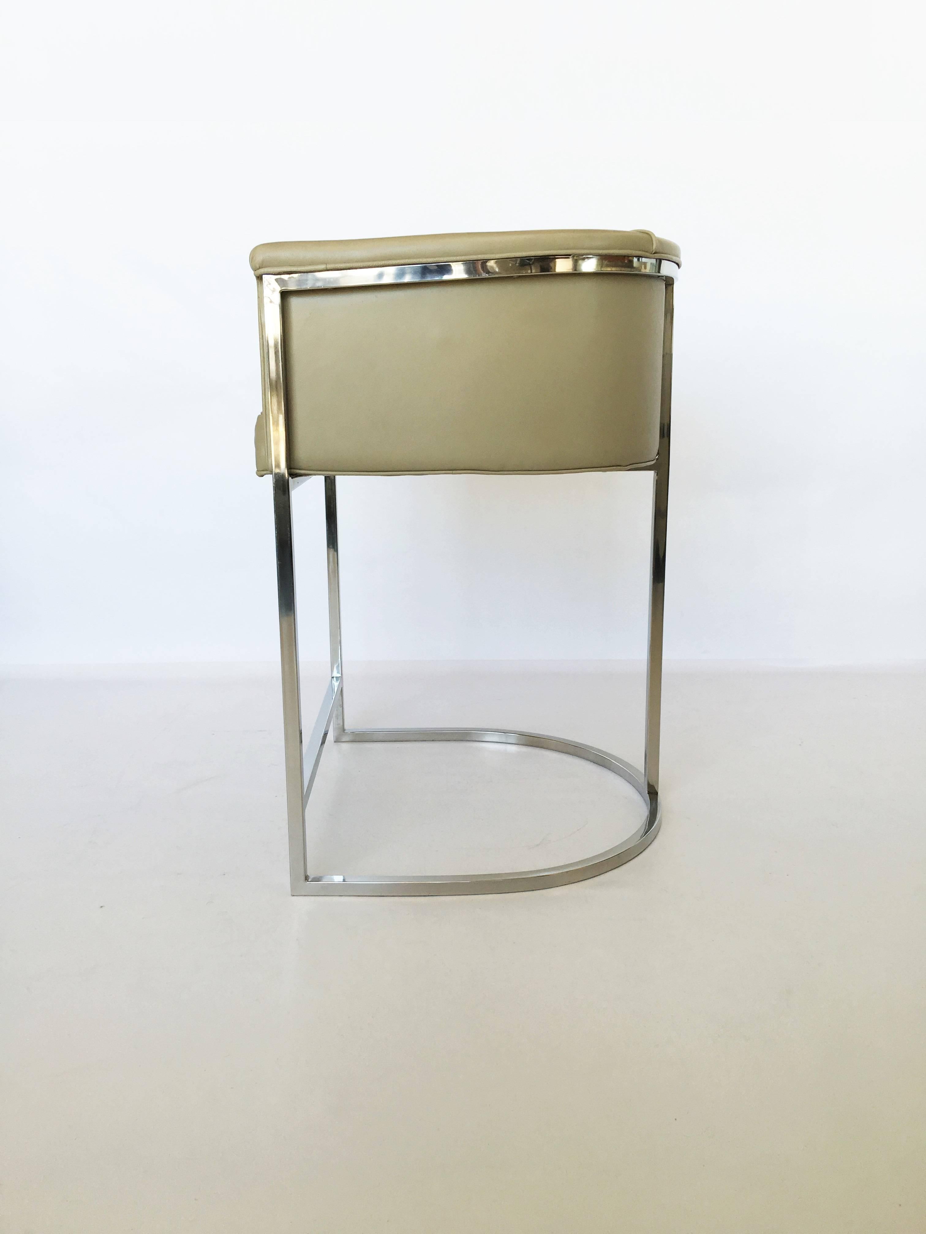 Set of Four Cantilevered Milo Baughman Style Chrome Bar Stools For Sale 4