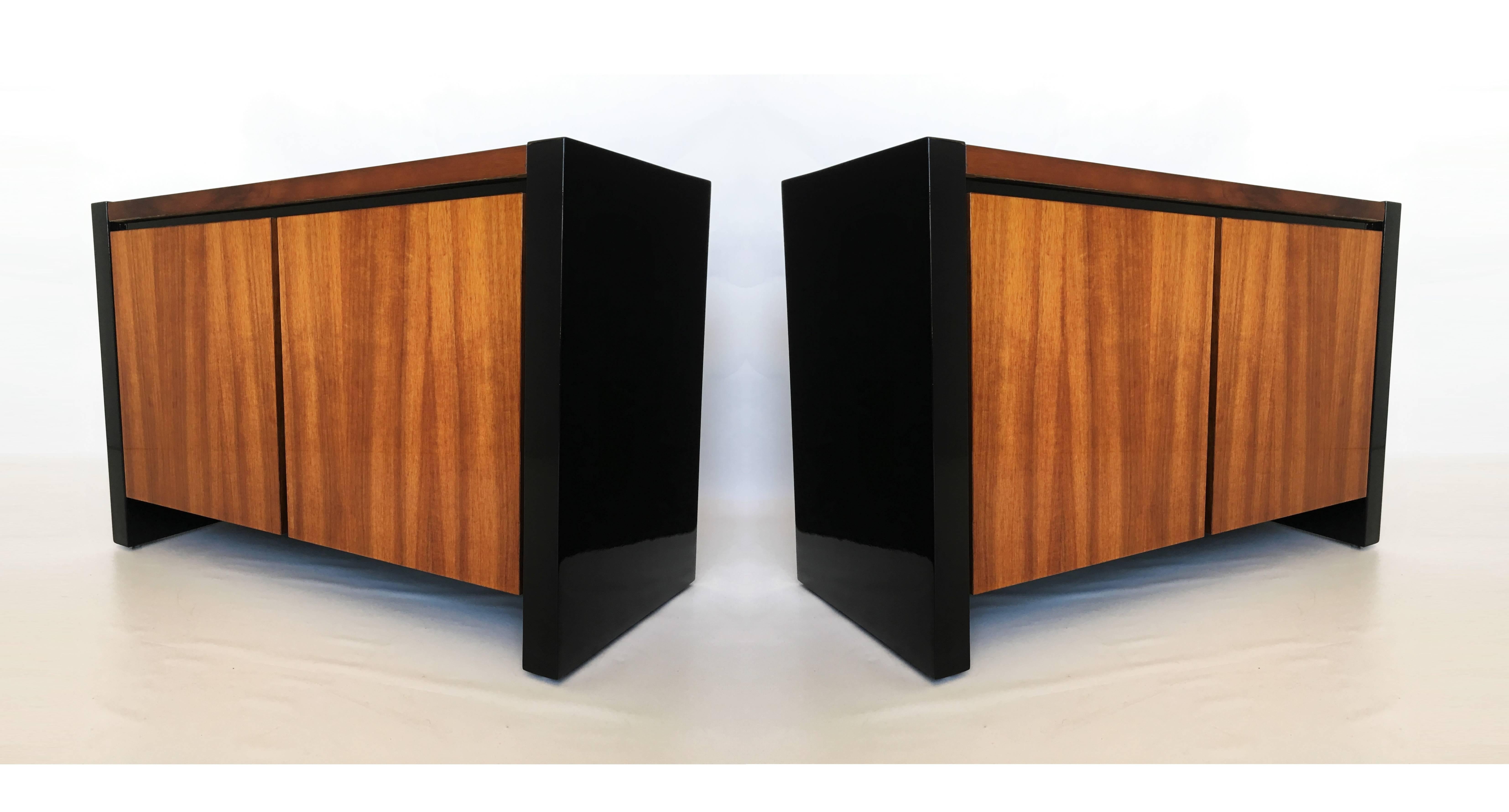 Set of two absolutely stunning nightstands by Henredon. Clean, contemporary, sophisticated. Each piece crafted with maple solids and rare Koa Veneer with a Kahala and black lacquer, high gloss finish. The koa wood is really striking, particularly as