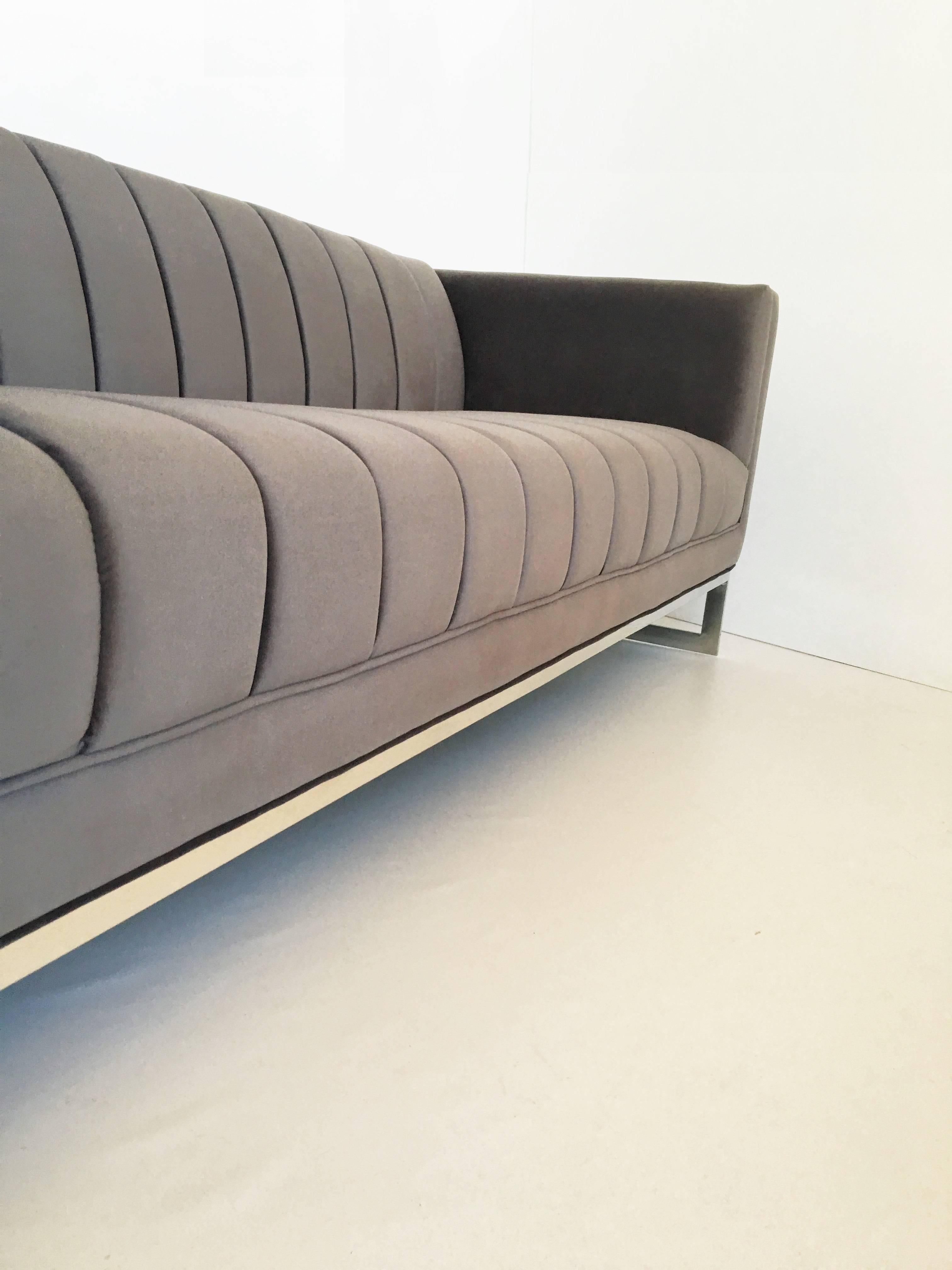 Mid-Century Modern Channel Design Floating Flat Bar Chrome Frame Sofa In Excellent Condition For Sale In Dallas, TX