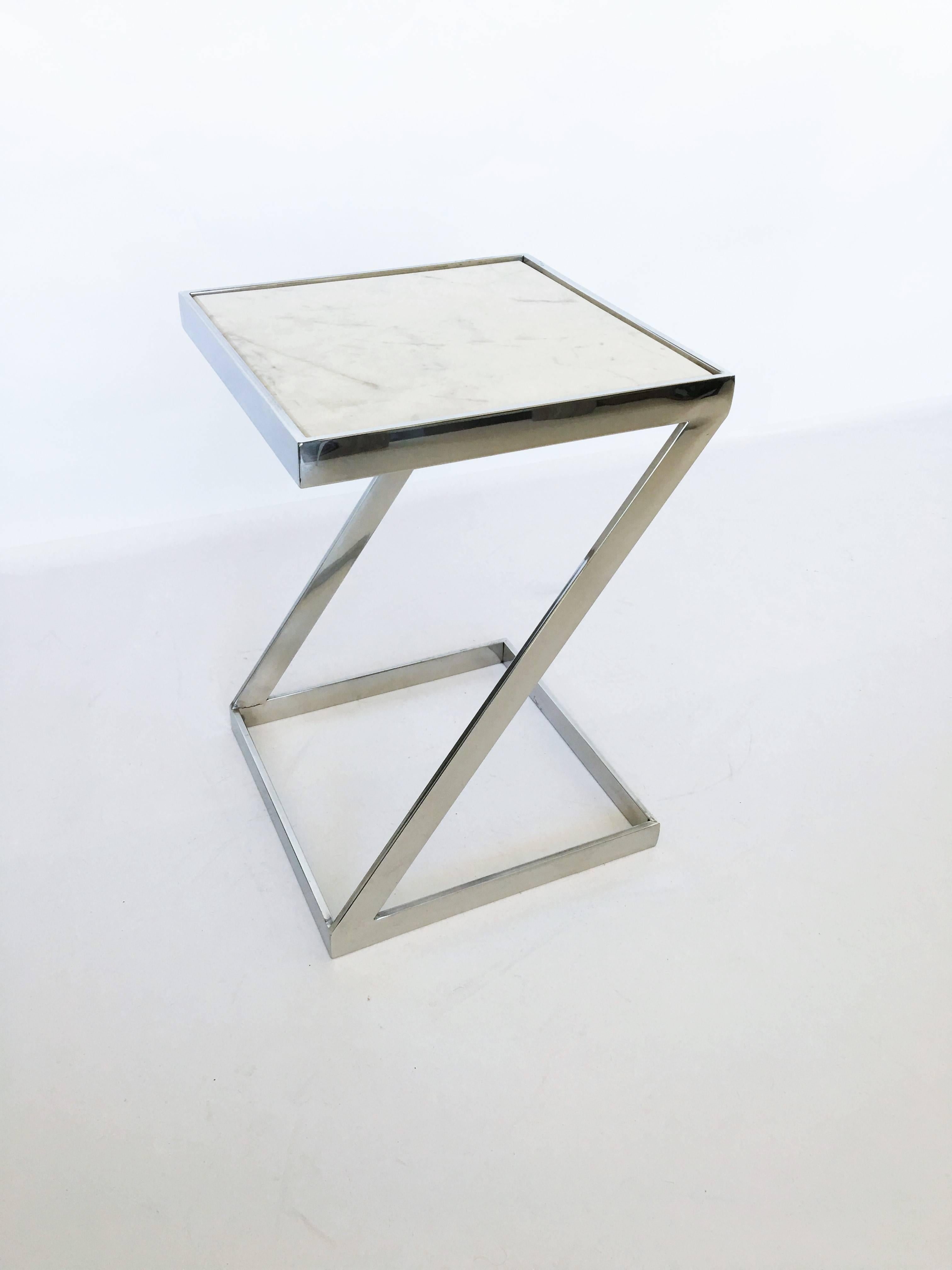 Mid-Century Modern Pair of Milo Baughman Style Chrome and Marble Z Shaped End Tables For Sale