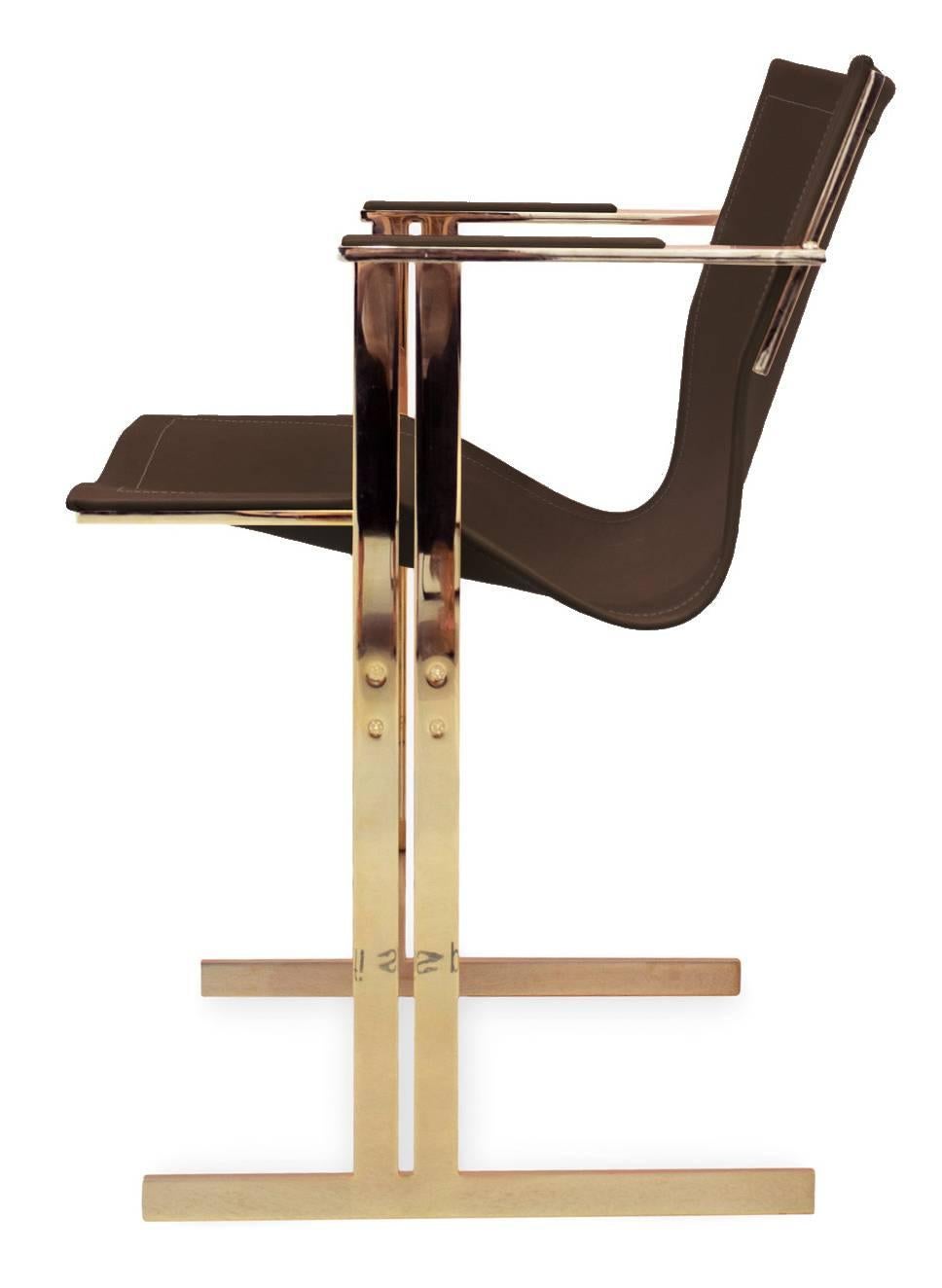 Kolb chair

Measures: W 24.4” / 62 cm
L 22” / 56 cm
H 18.8 and 32.3” / 48 and 77 cm
Steel-plated and core leather

Individuality

Choose your own color combination - Please, do not hesitate to contact us and get more information regarding a