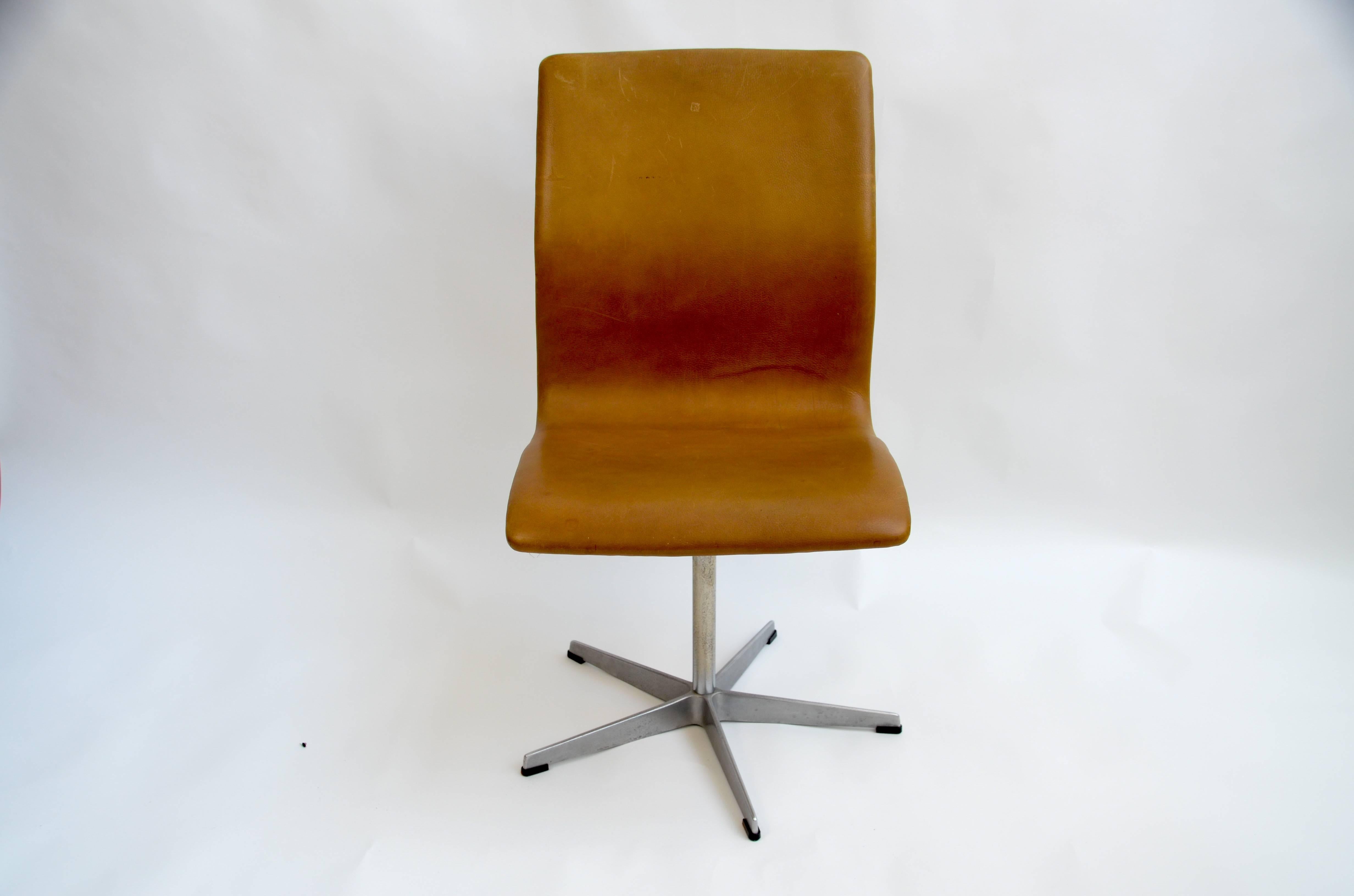 Arne Jacobsen Oxford Chair set of 6 In Good Condition For Sale In Borken, DE