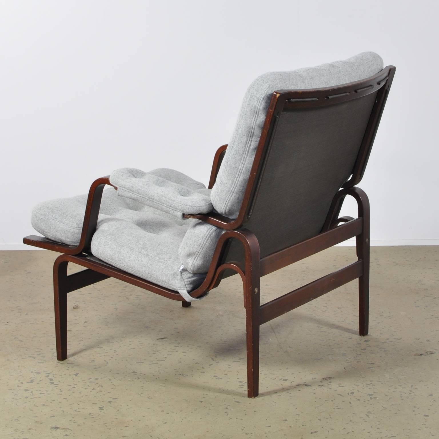 Bruno Mathsson Ingrid Chair in Grey Woolen Felt Fabric, Made by DUX In Excellent Condition For Sale In North Wollongong, New South Wales
