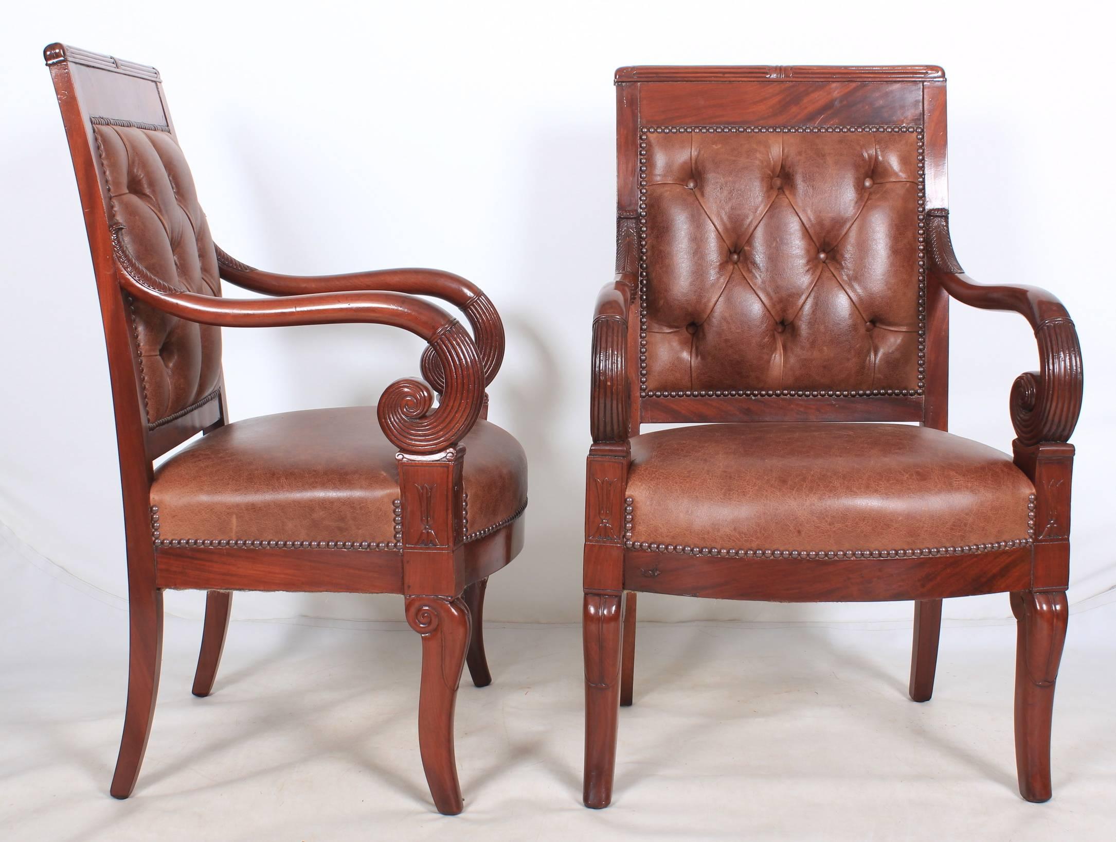 Pair of French Empire Style Mahogany and Leather Library Chairs In Excellent Condition For Sale In Detling, GB