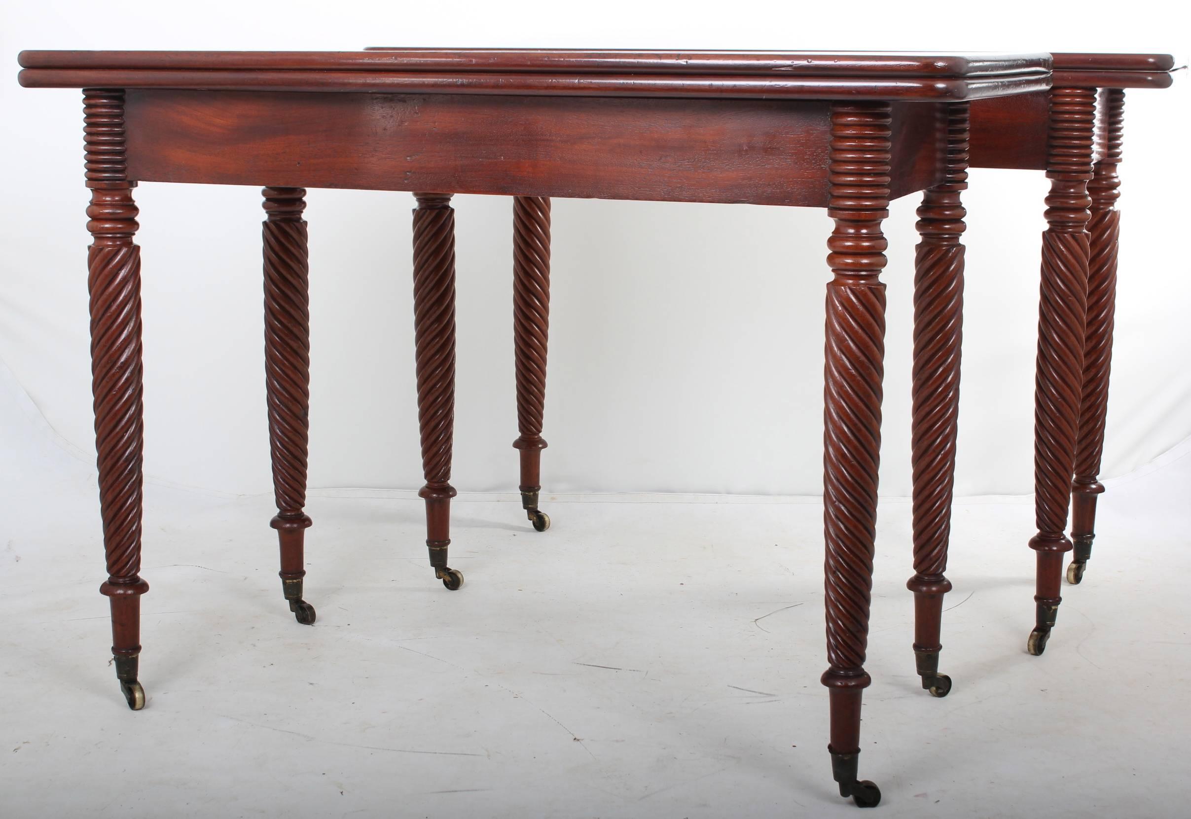 English, late Georgian, circa 1800 Made from the best Cuban mahogany and in showroom condition.
Swivel and fold over top over spiral twist legs, standing on brass cap castors.
A very good rich georgian color.


W 97cm/42