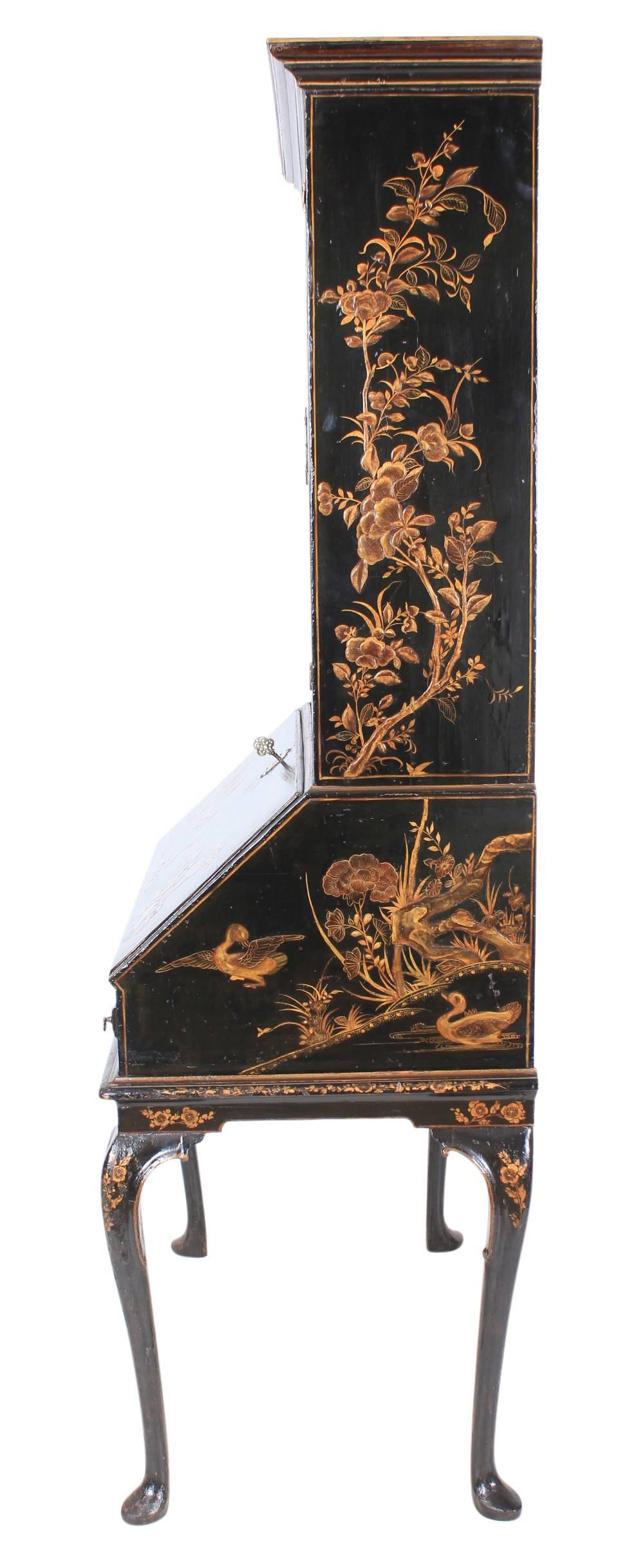 Genuine Early 18th Century Chinoiserie Japanned Bureau Bookcase In Good Condition In Detling, GB