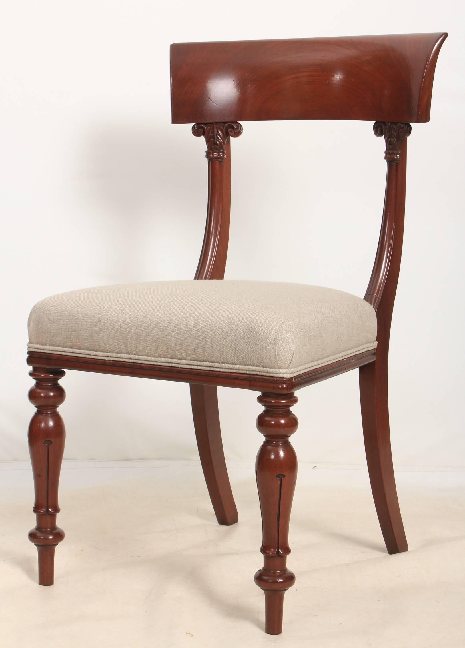 Set of Six William IV Cuban Mahogany Dining Chairs For Sale 4
