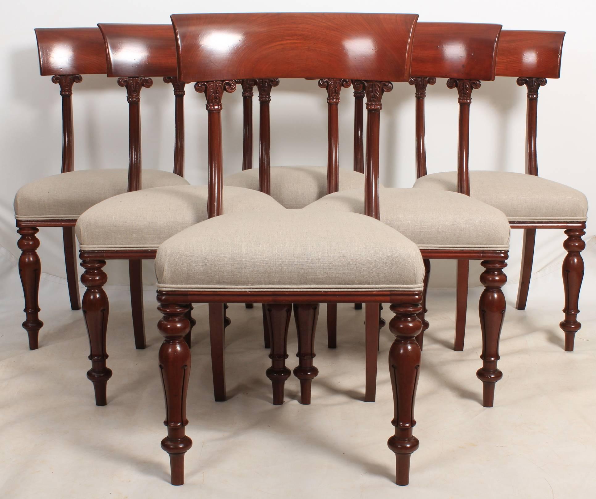 English, circa 1820.
This set of dining chairs are offered in showroom condition.
Boasting beautiful Cuban mahogany bar backs, with newly upholstered seats in a neutral grey linen.
On tulip legs.
A good quality, sturdy and strong set of chairs