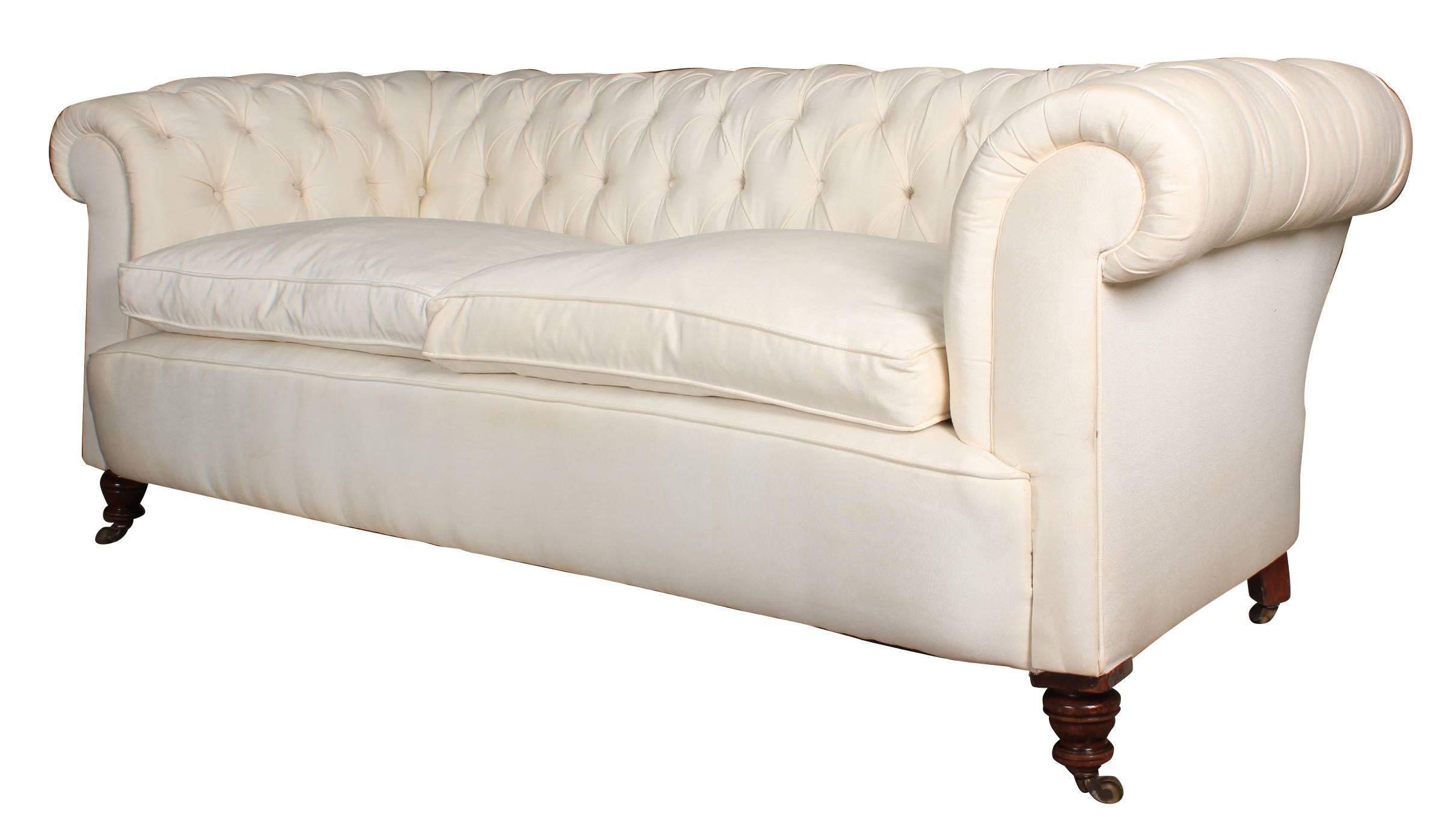 Victorian Chesterfield Sofa For Sale 1