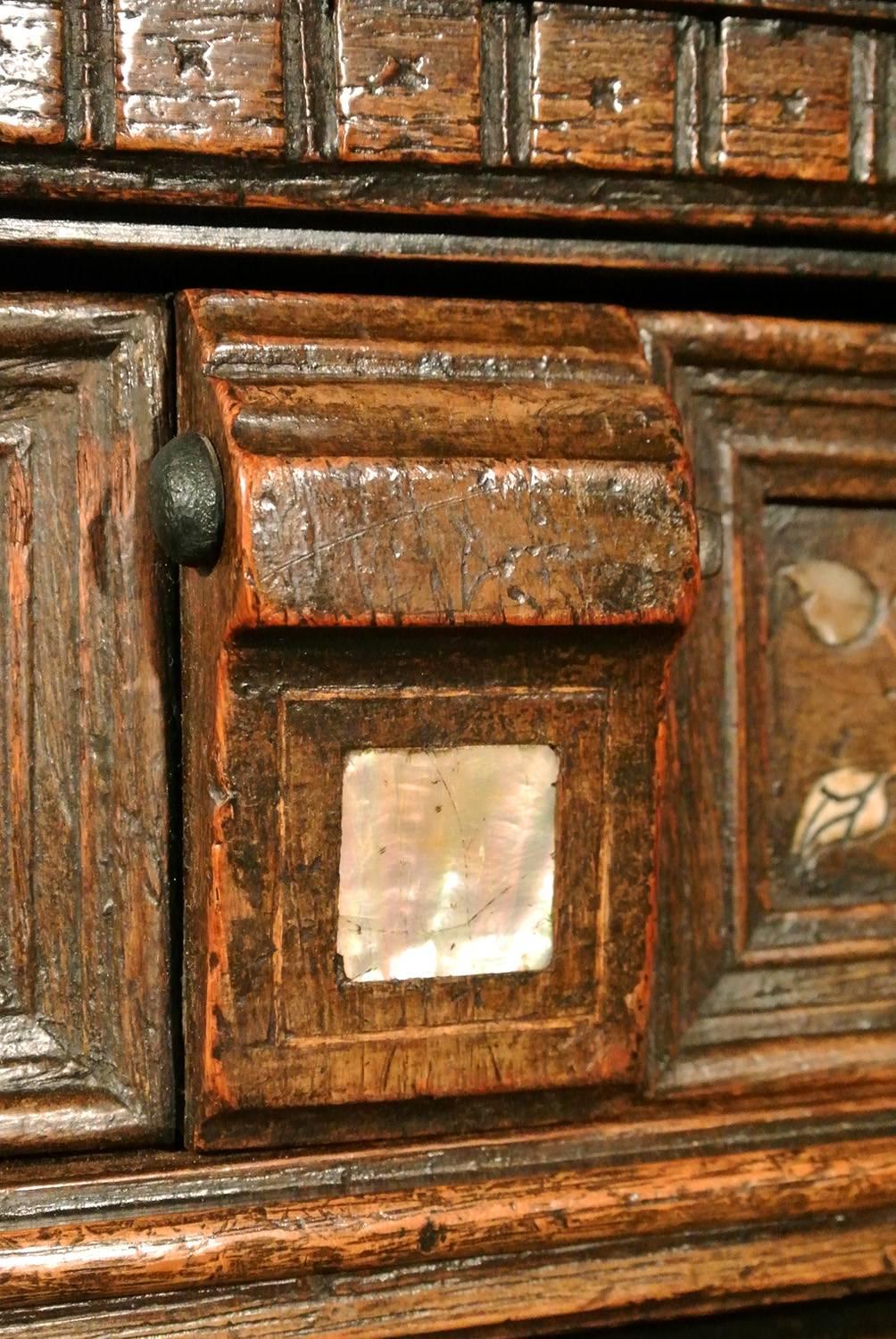 Charles II Oak Chest Inlaid with Ivory and Mother of Pearl, circa 1670 1