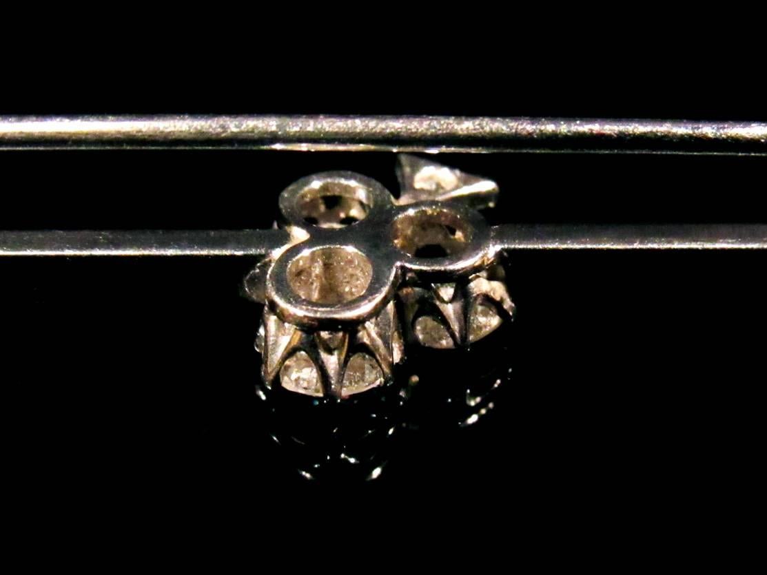 Great Britain (UK) Art Deco 'Ace of Clubs' Diamond and 18-Karat White Gold Tie Pin For Sale