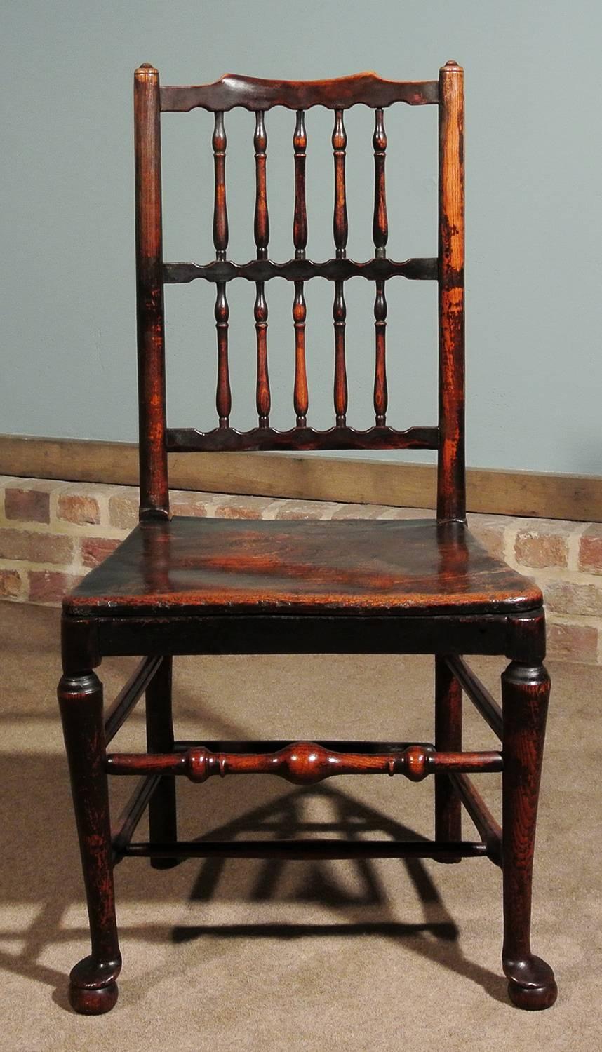 Pair of 18th Century Elm Spindle Back Chairs with Exemplary Patina, circa 1750 In Good Condition For Sale In East Sussex, GB