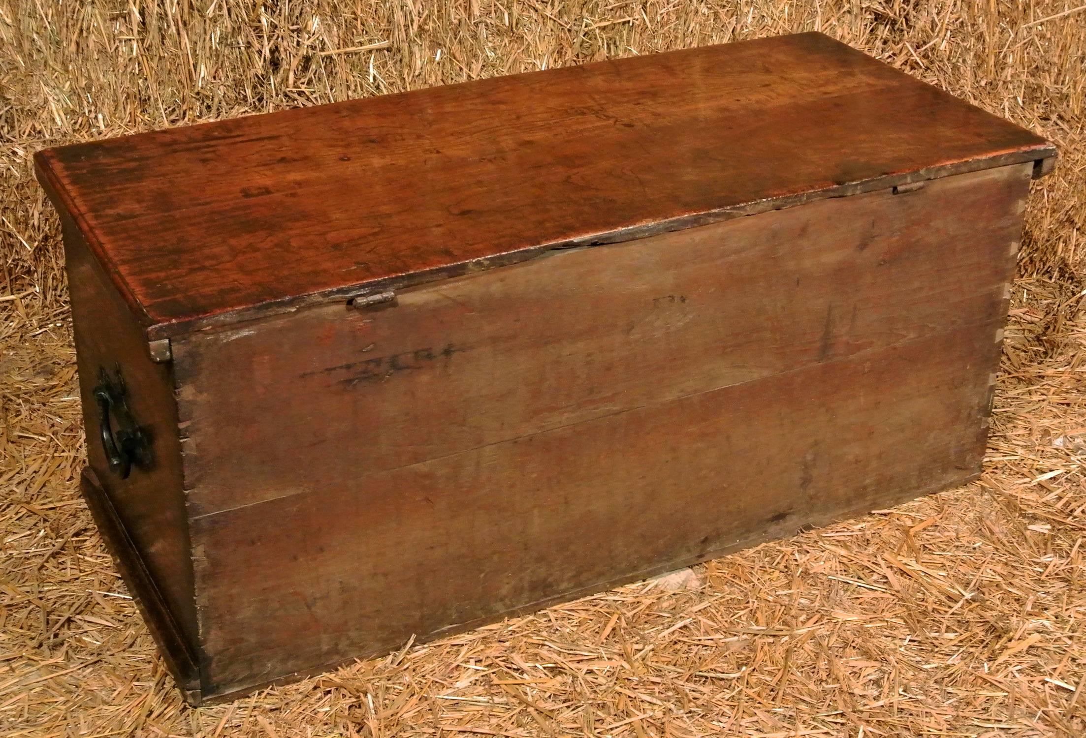 William and Mary Solid Elm Bed Box  2