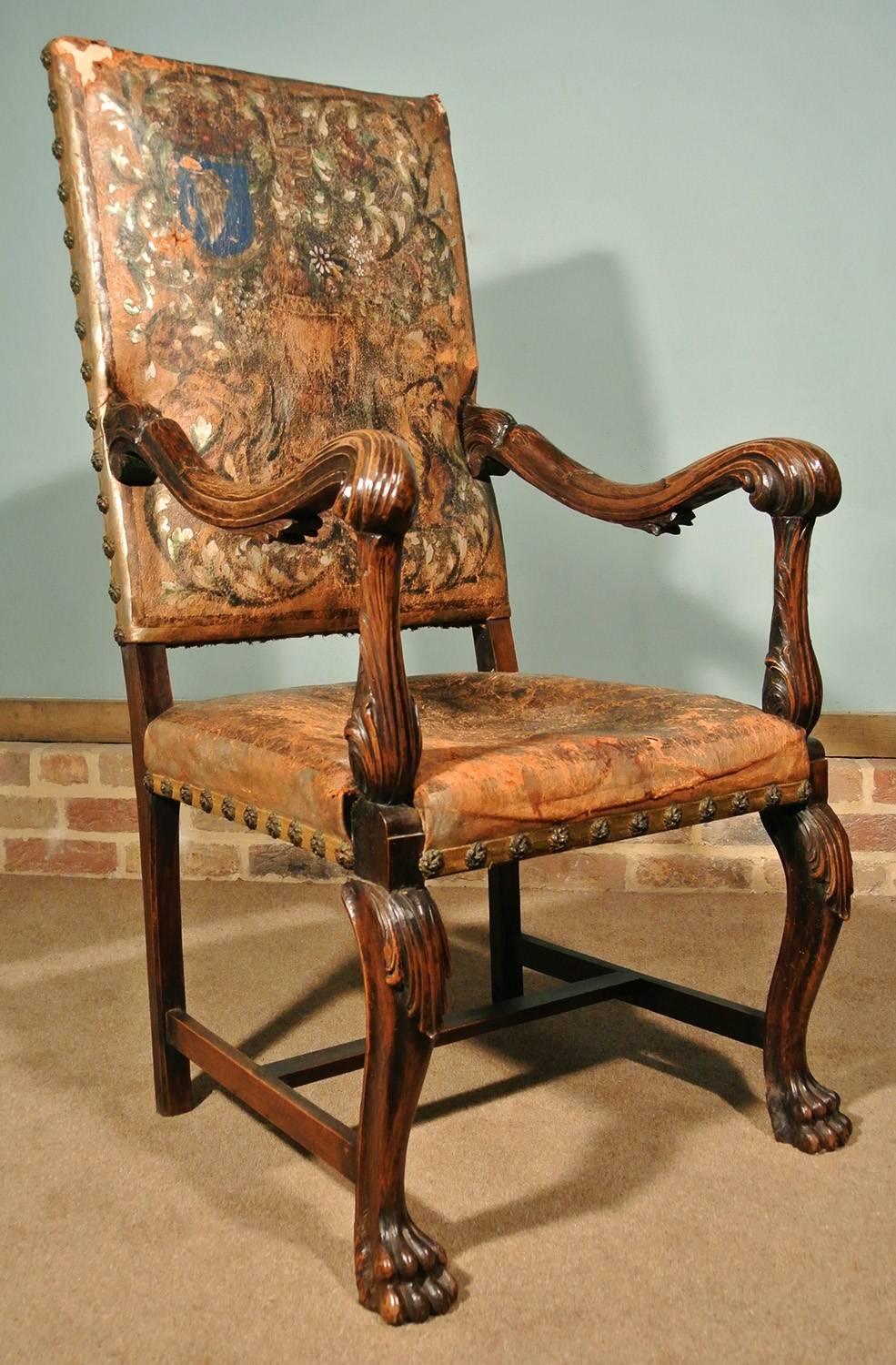 17th Century Pair of 18th Century Walnut Italian Throne Chairs, circa 1770