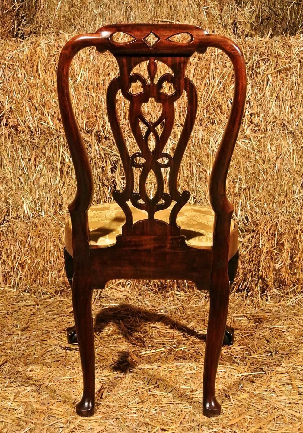 18th Century Exceptional Set of George III Irish Mahogany Dining Chairs, circa 1760 For Sale