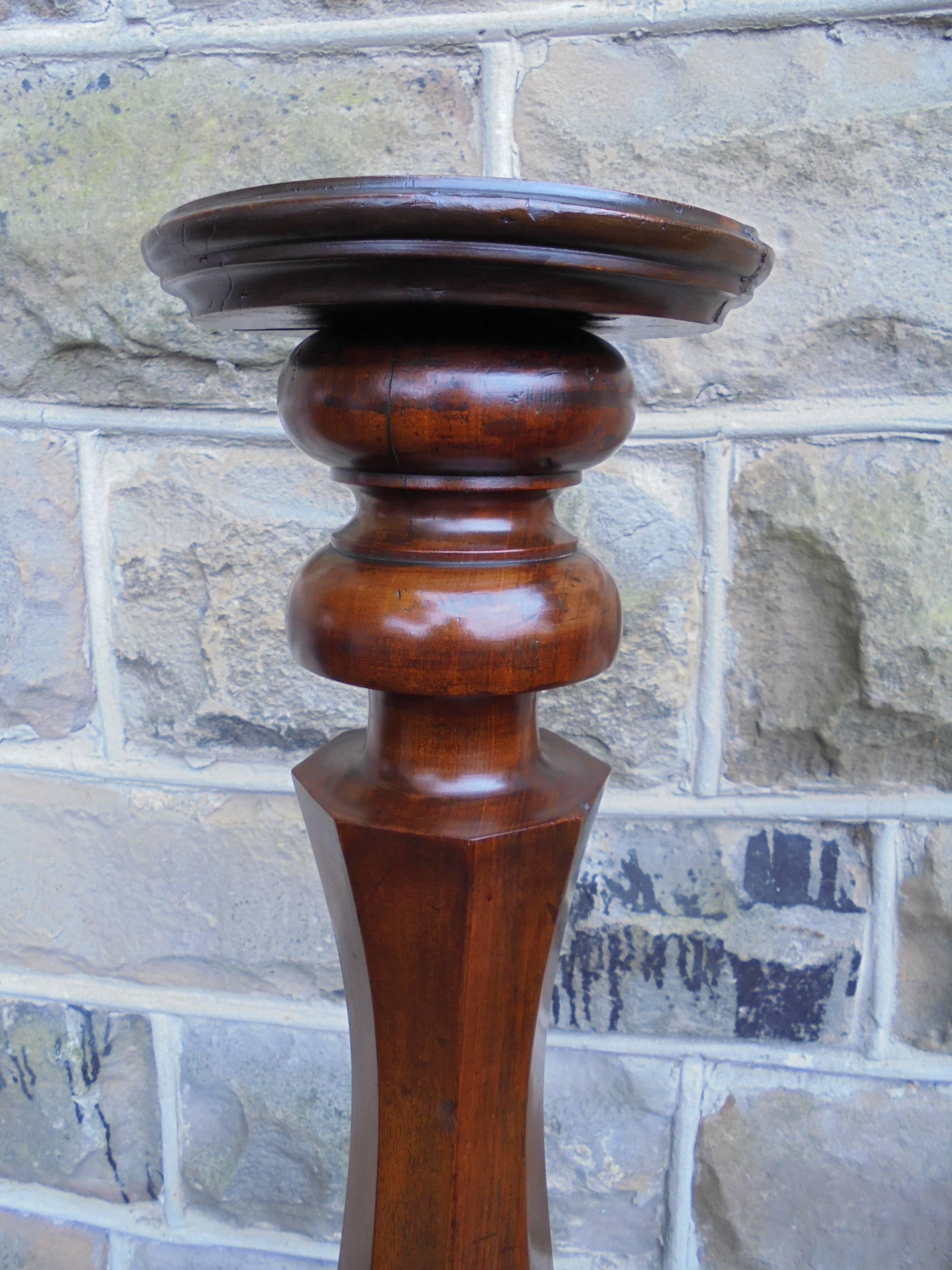 Pair of Antique Mahogany Column Torchère Bust Stands Pedestals For Sale 3