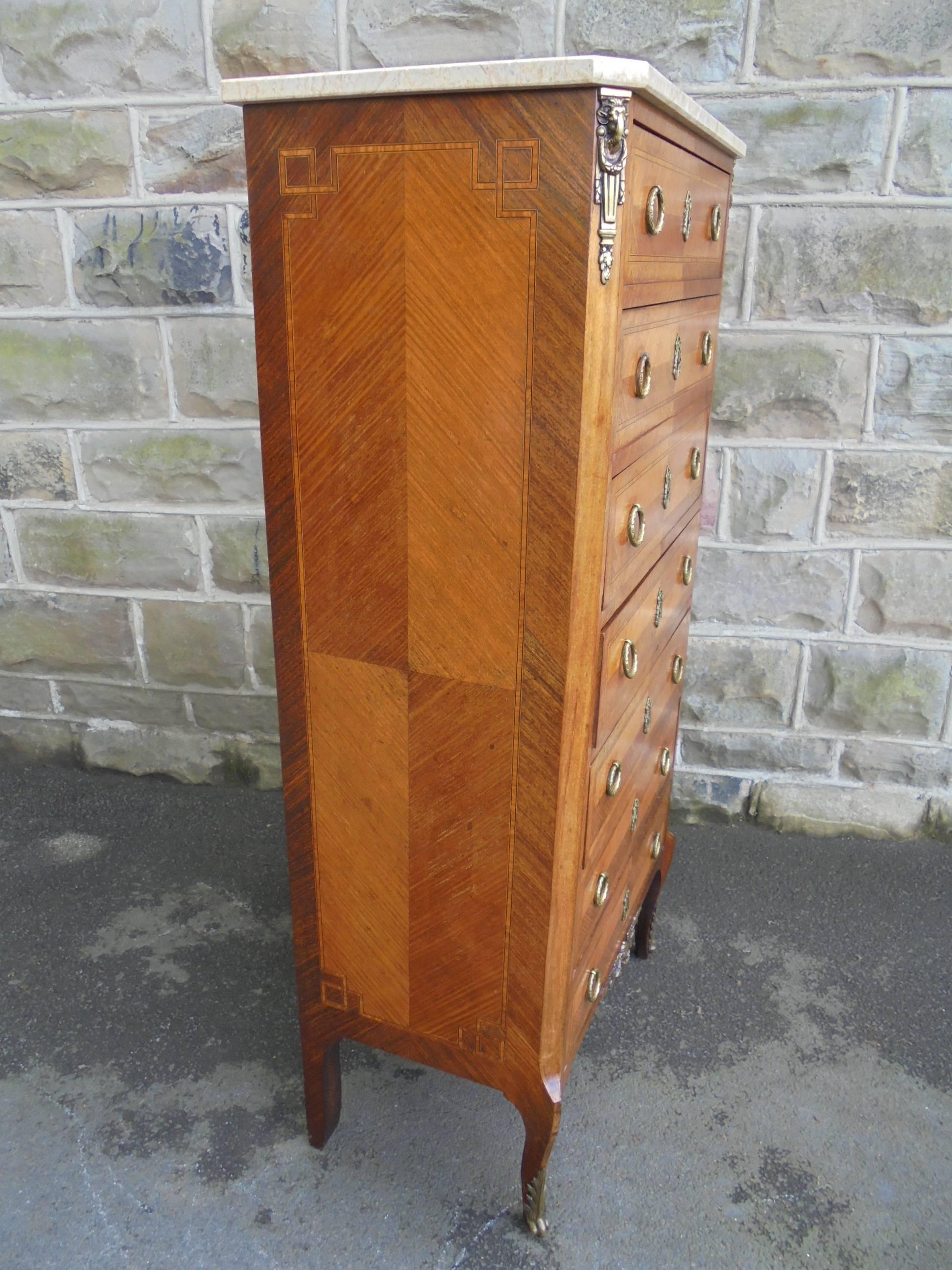Antique Inlaid Kingwood Marble-Top Chest with Seven Draws In Good Condition For Sale In Wakefield, GB