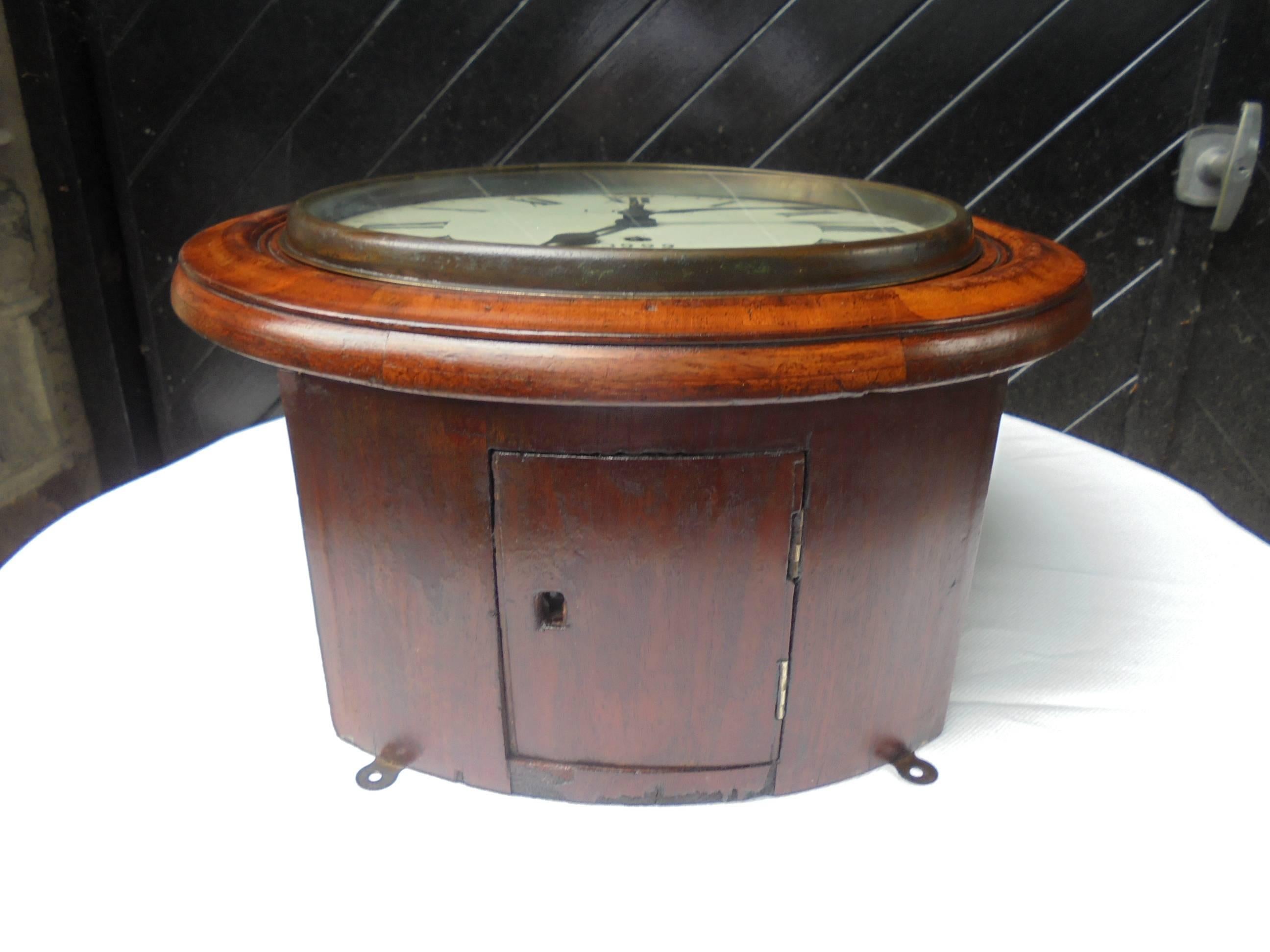Antique Mahogany Cased Single Fusee Lner Railway Clock In Good Condition In Wakefield, GB
