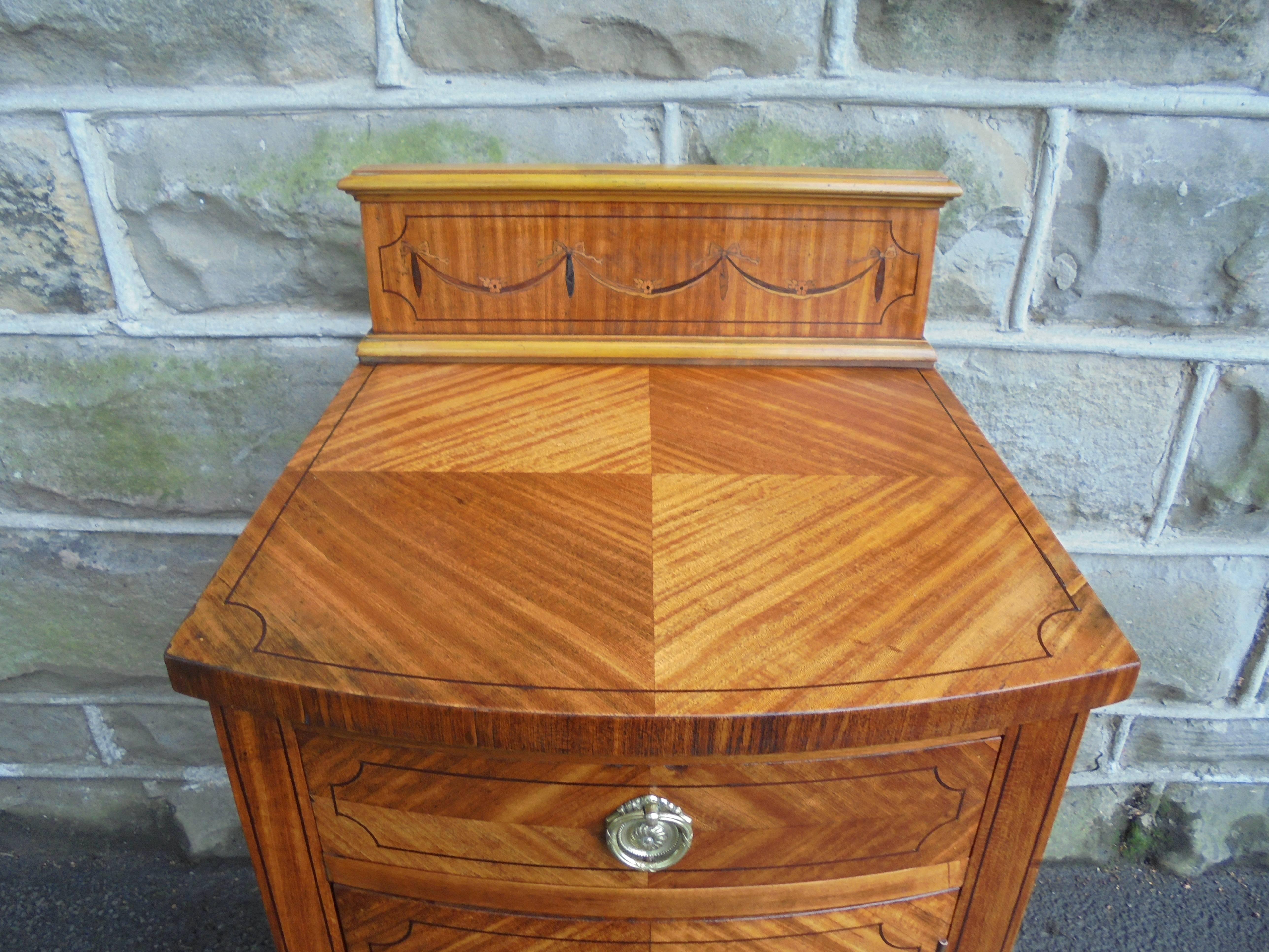 Antique Inlaid Satin Wood Bedside Cabinet In Good Condition In Wakefield, GB