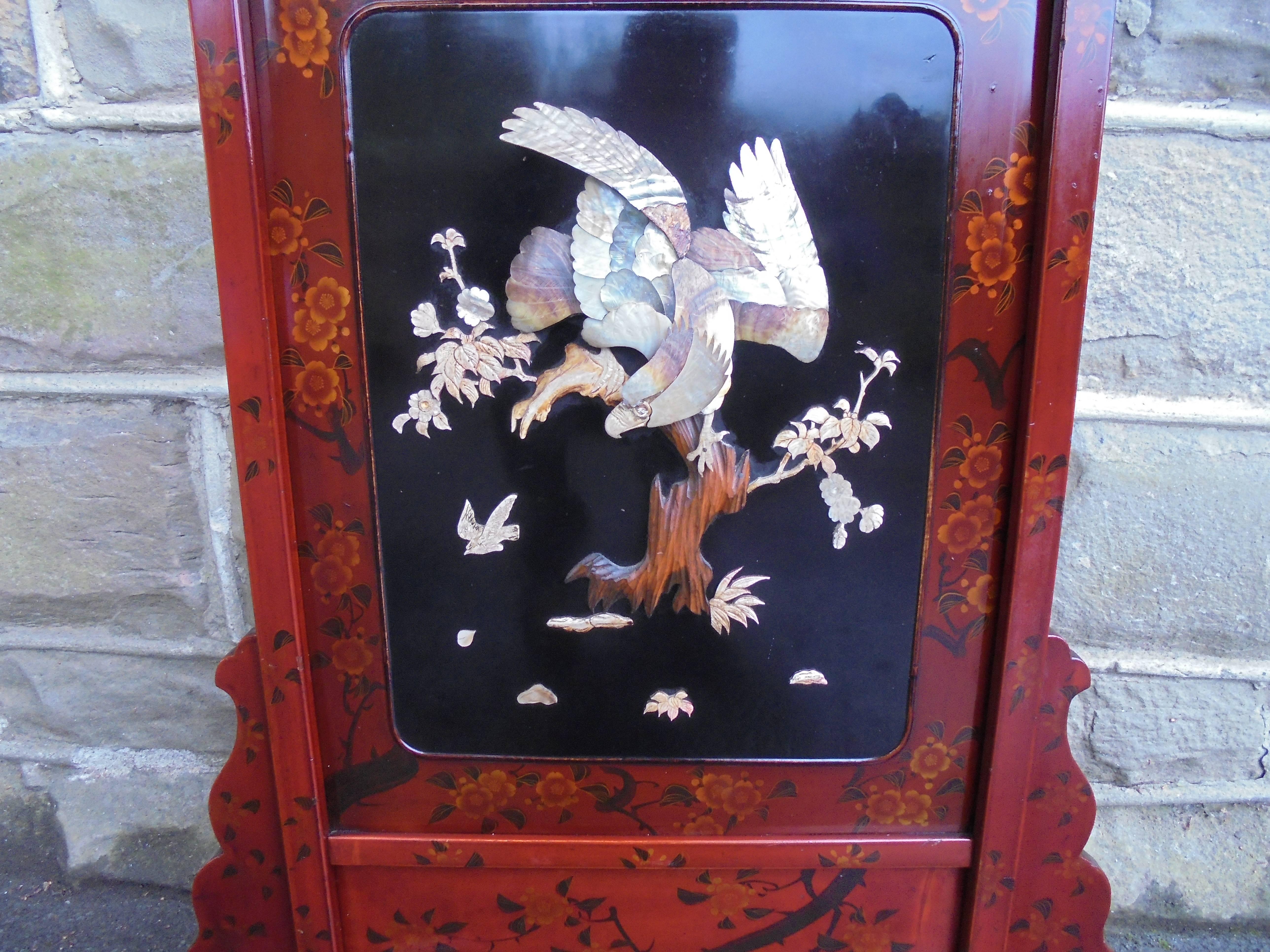 Antique Lacquered Shibayama Screen In Good Condition For Sale In Wakefield, GB