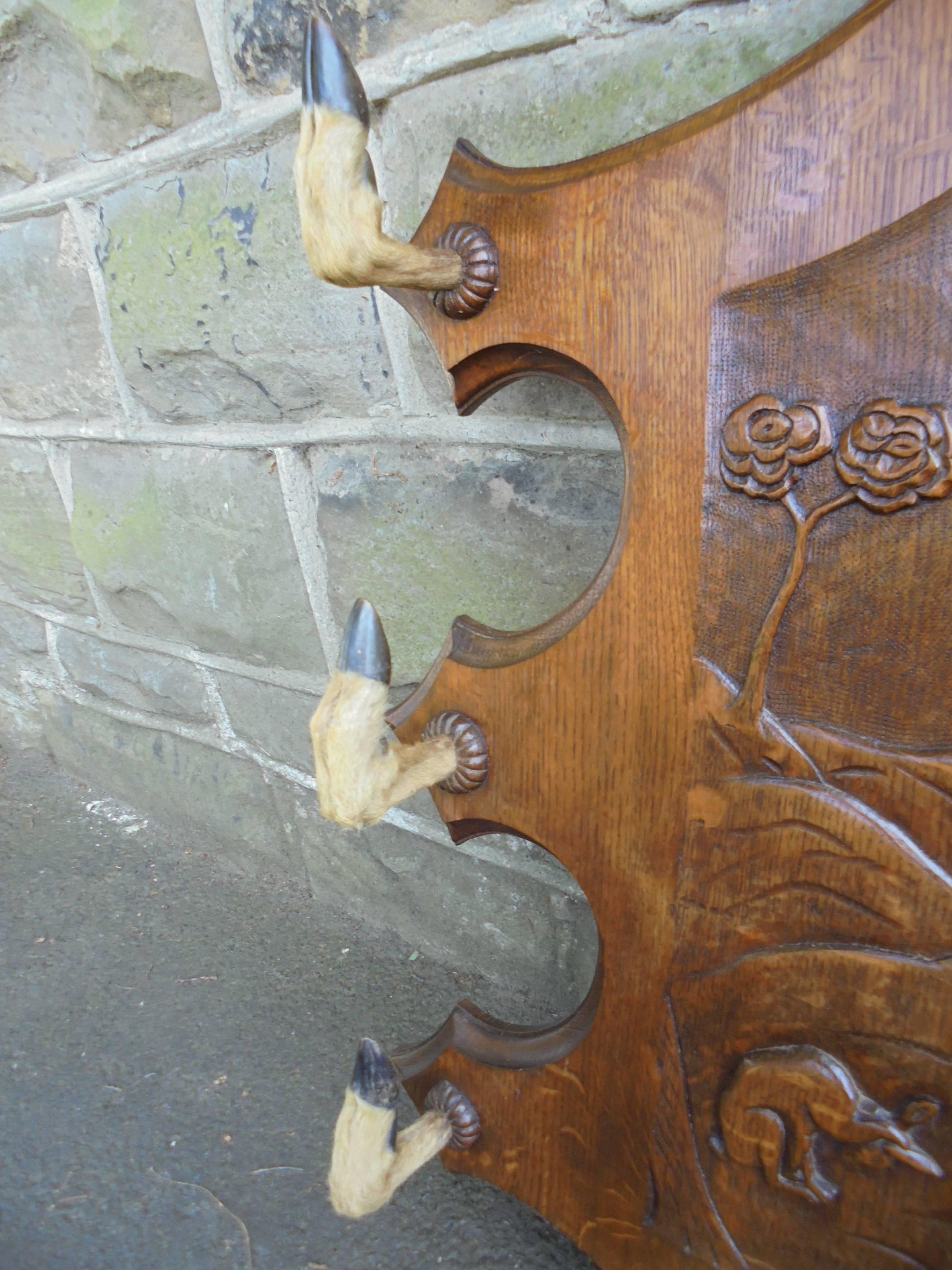 Antique Oak and Taxidermy Wall Mounting Hat Coat Rack In Good Condition In Wakefield, GB