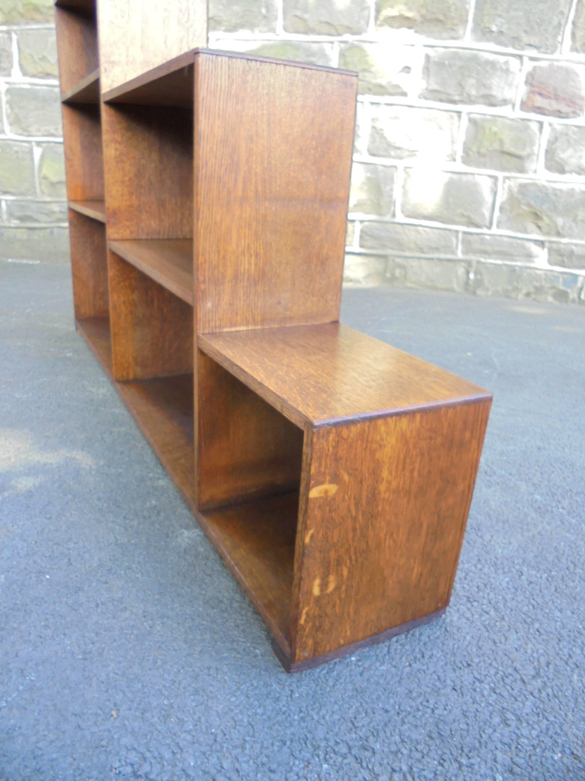 Antique Stepped Oak Bookcase in Manner of Heals In Good Condition In Wakefield, GB