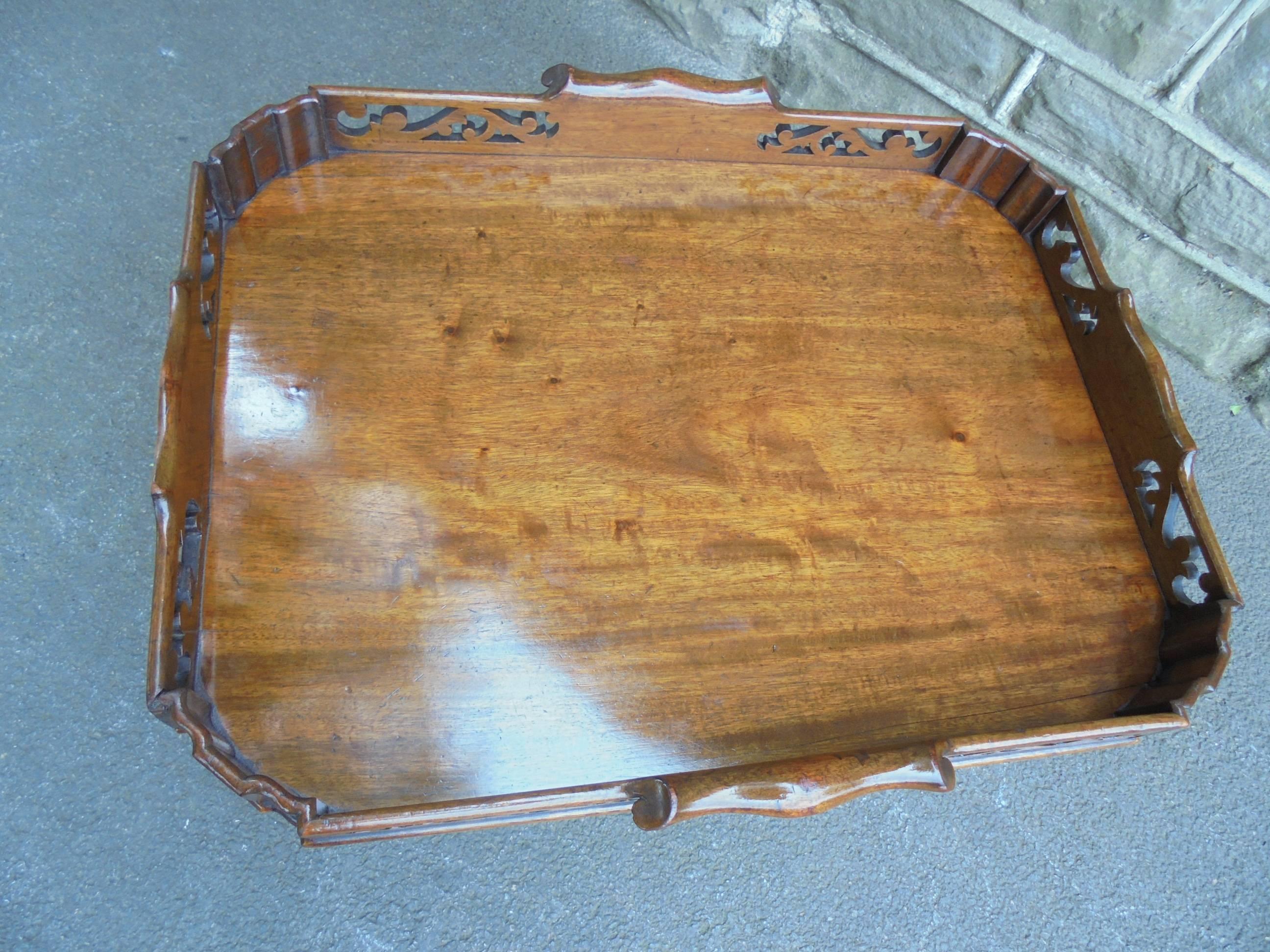 Antique Mahogany Chippendale Style Tray Top Coffee Table 1