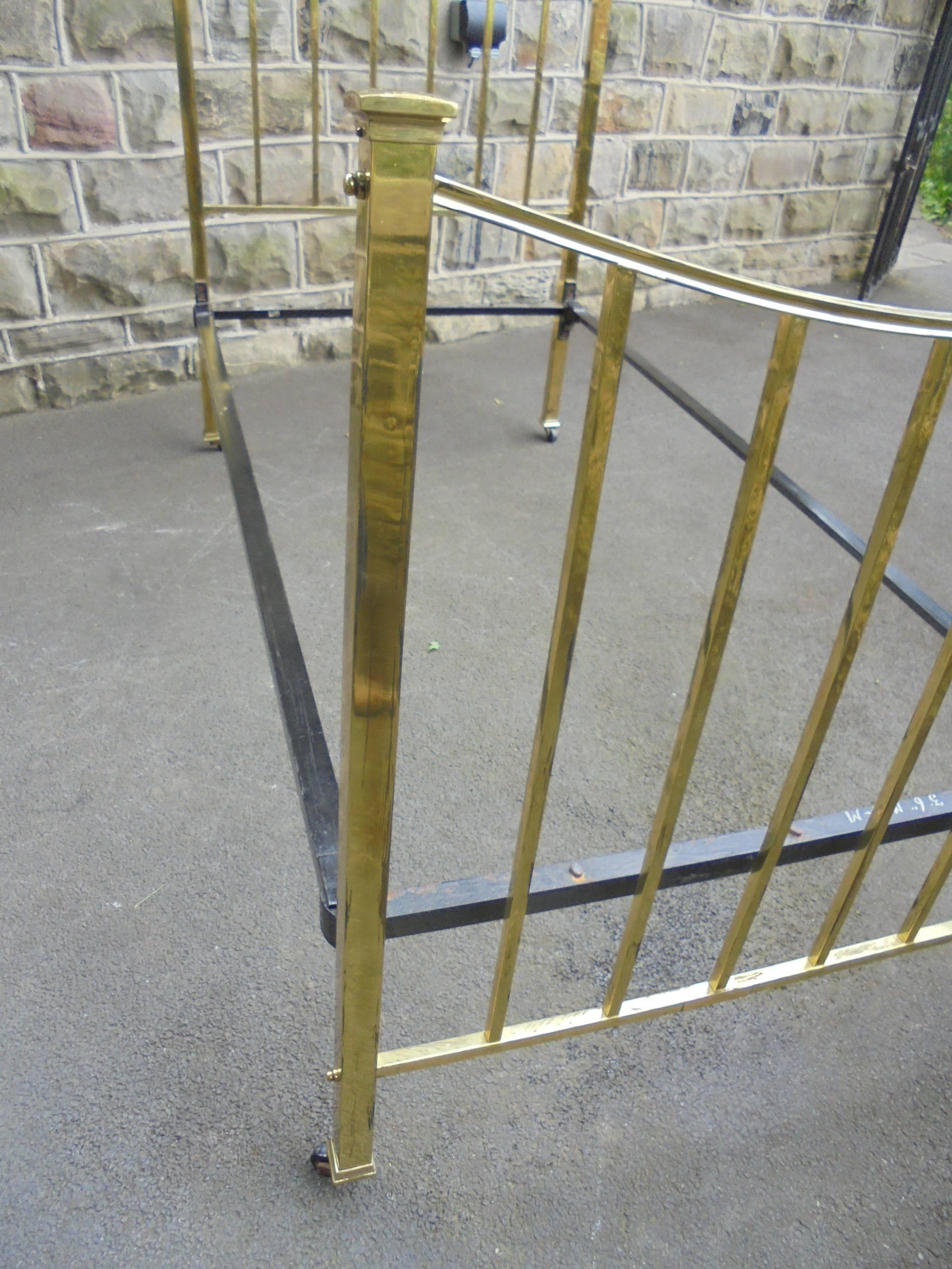 Offered for sale is this antique brass single bed. Its a good sized single bed.

Nice quality brass bed with square brass rails with square cap finials to the tops. Original large brass and ceramic castors. The bed dismantles into four separate