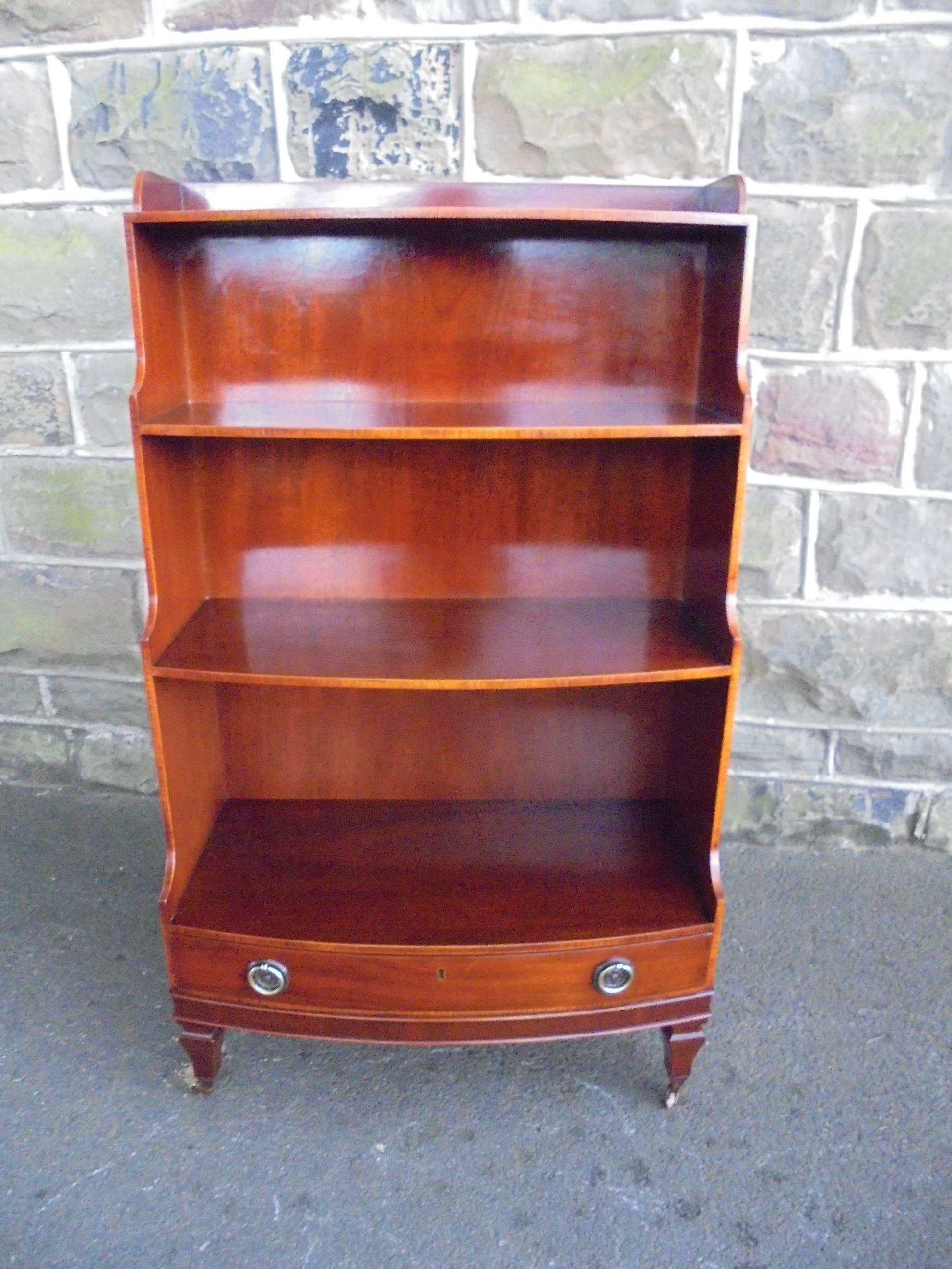 Great Britain (UK) Antique Mahogany Waterfall Open Bookcase For Sale