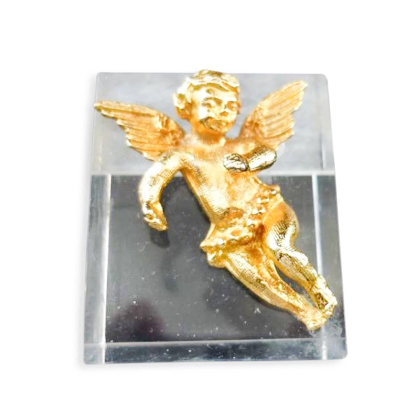Graceful cherub place card/photo holders sold as a set of six from mid-20th century.
It's the little touches that really create a big impact and when planning an event, it's those touches that will really add to the day.
The cherubs are gilt