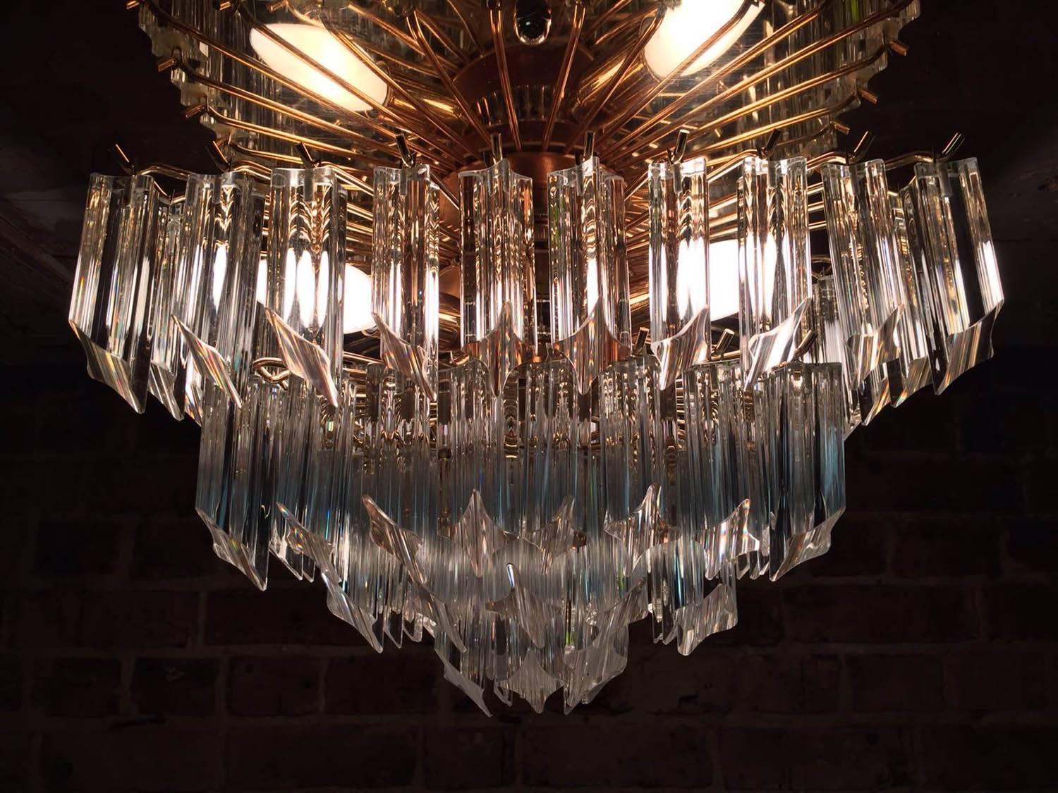 Mid-20th Century Murano Glass Prism and Gold Plafonnier Chandelier For Sale 3