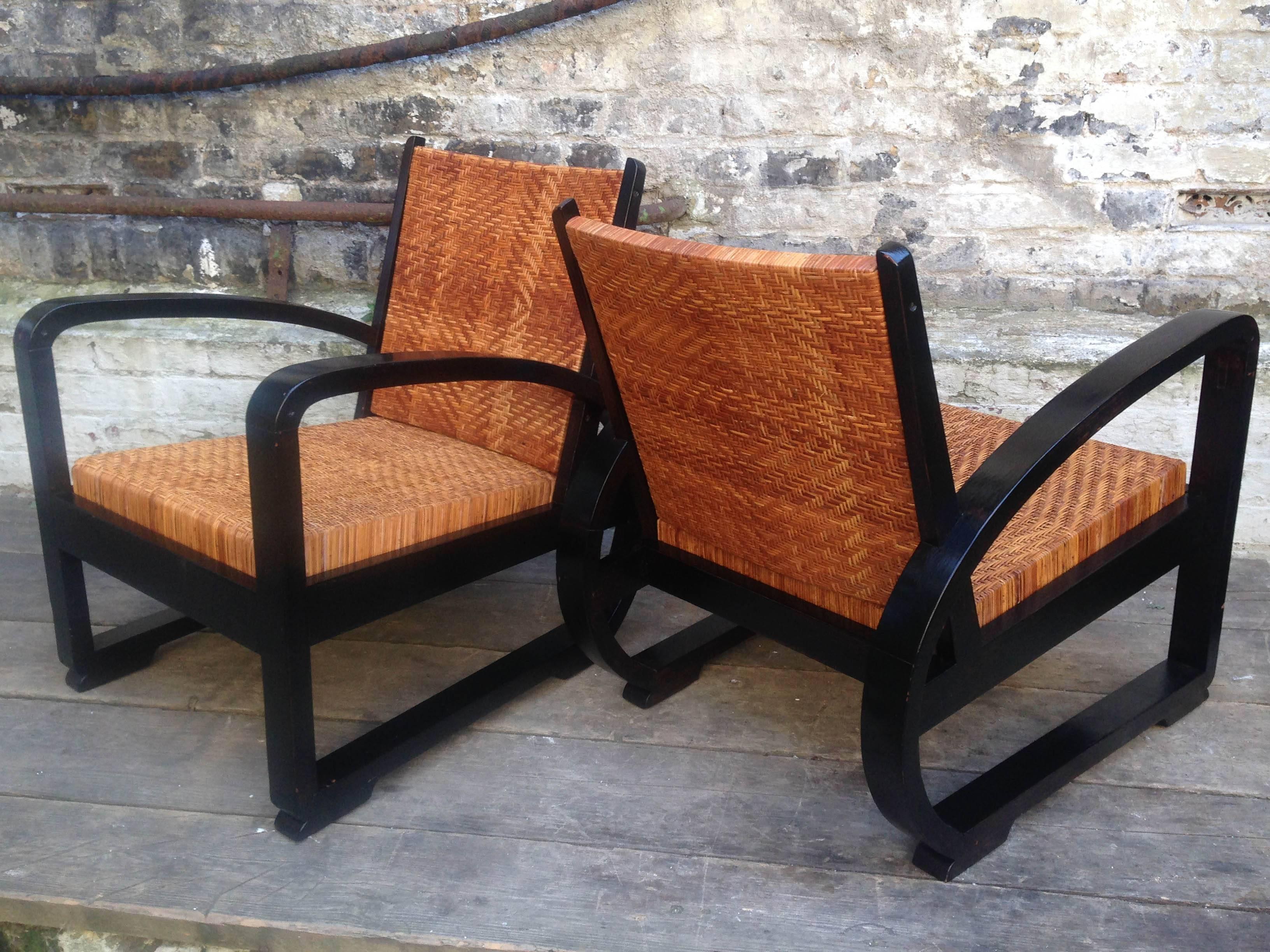 Unknown Mid-20th Century Set of Two Modernist Rattan Lounge Chairs For Sale