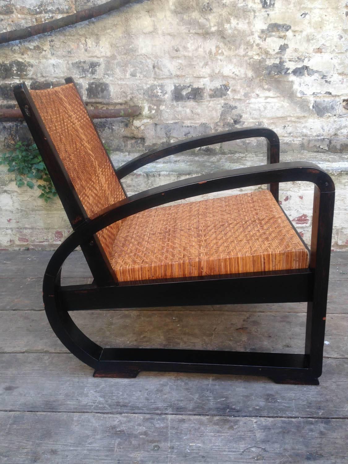 Mid-20th Century Set of Two Modernist Rattan Lounge Chairs For Sale 3