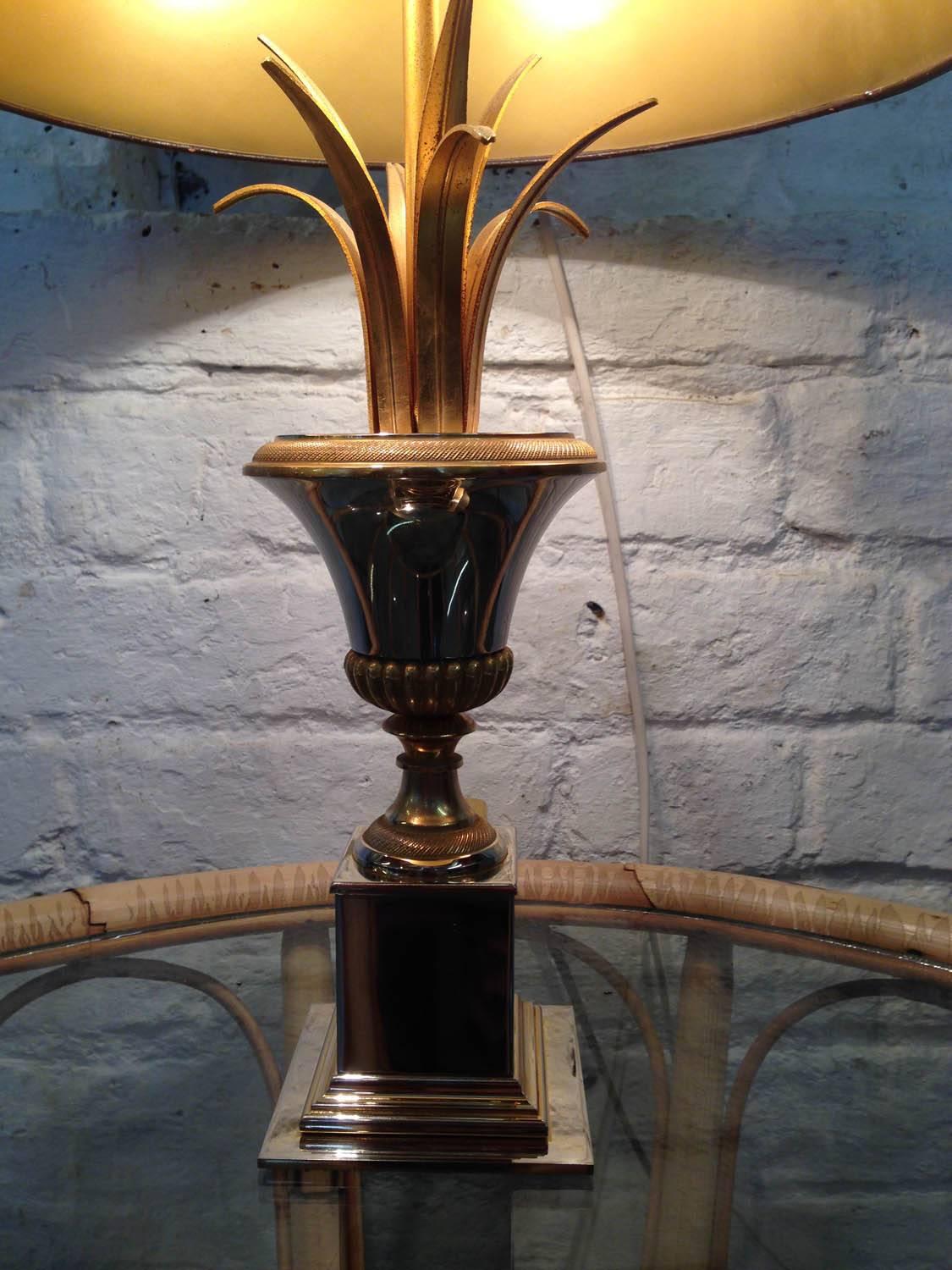 Mid-20th Century Hollywood Regency Style Palm Table Lamp In Good Condition For Sale In Hove, GB