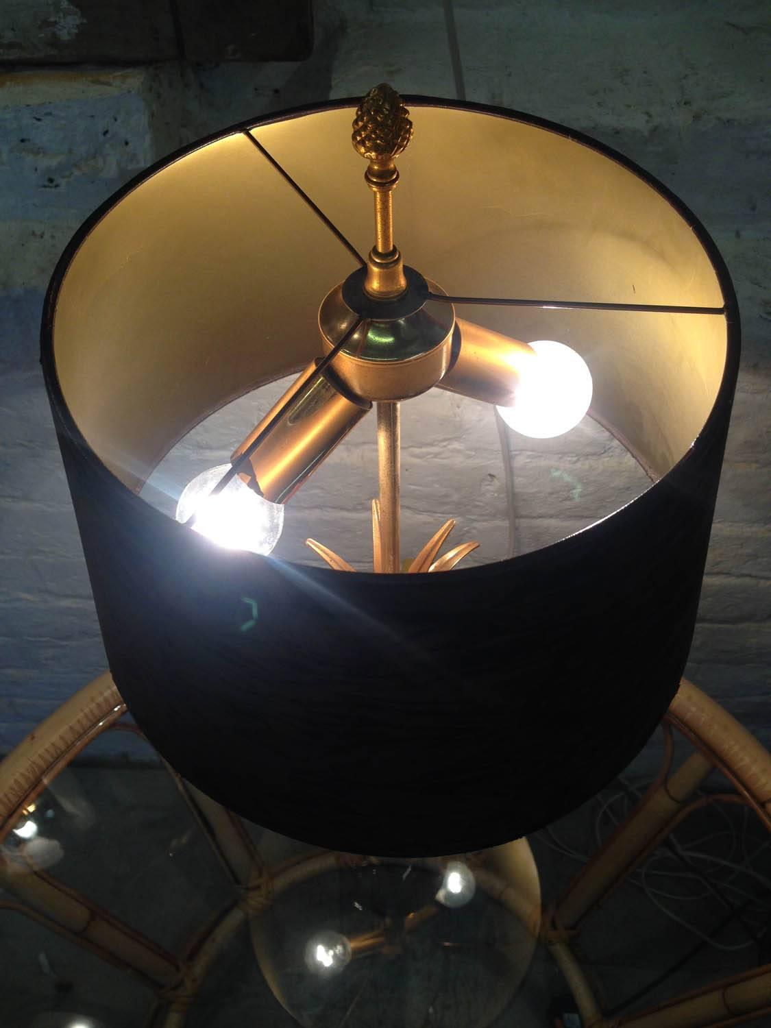 Mid-20th Century Hollywood Regency Style Palm Table Lamp For Sale 2