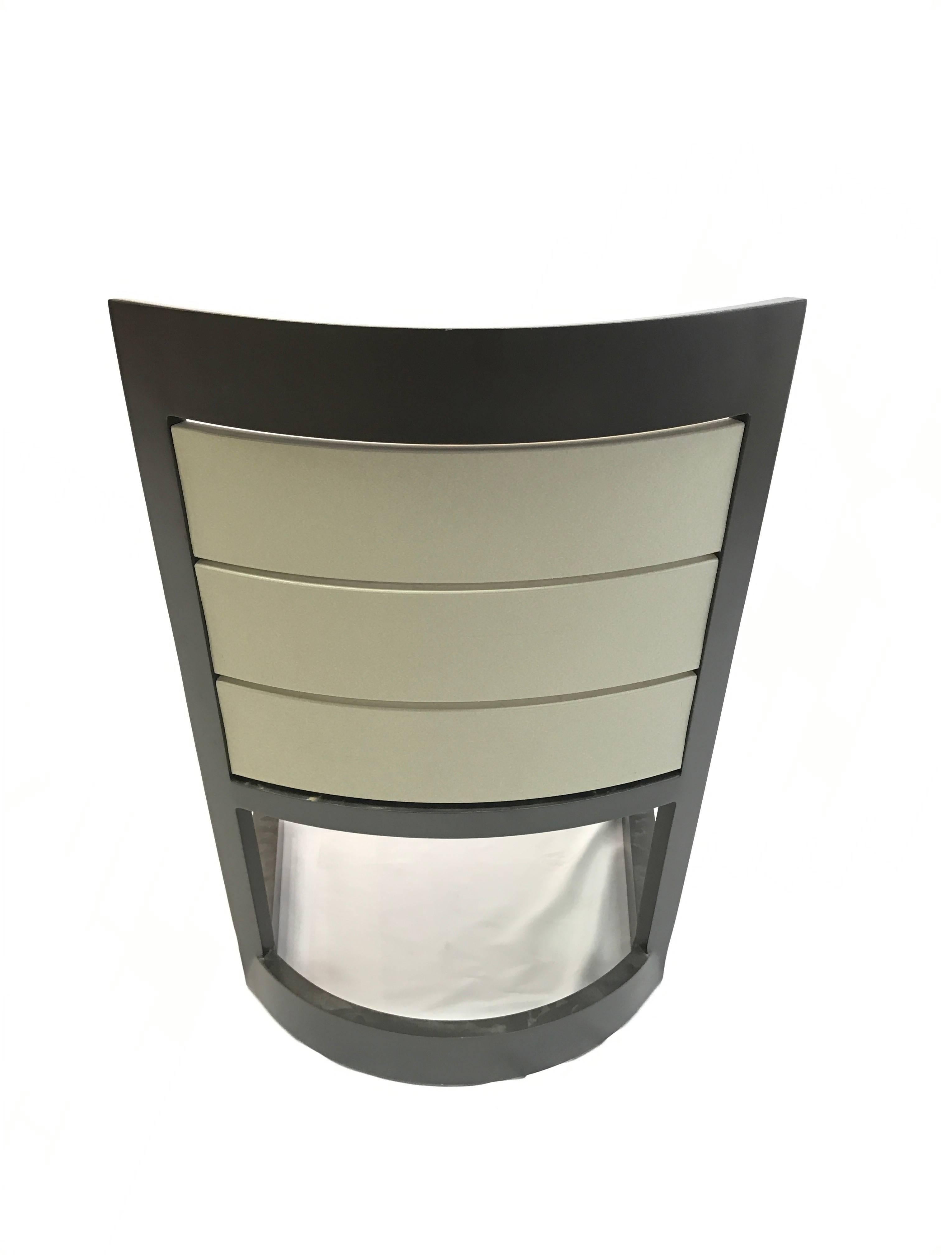 The Heltzer outdoor dining chairs are from the 