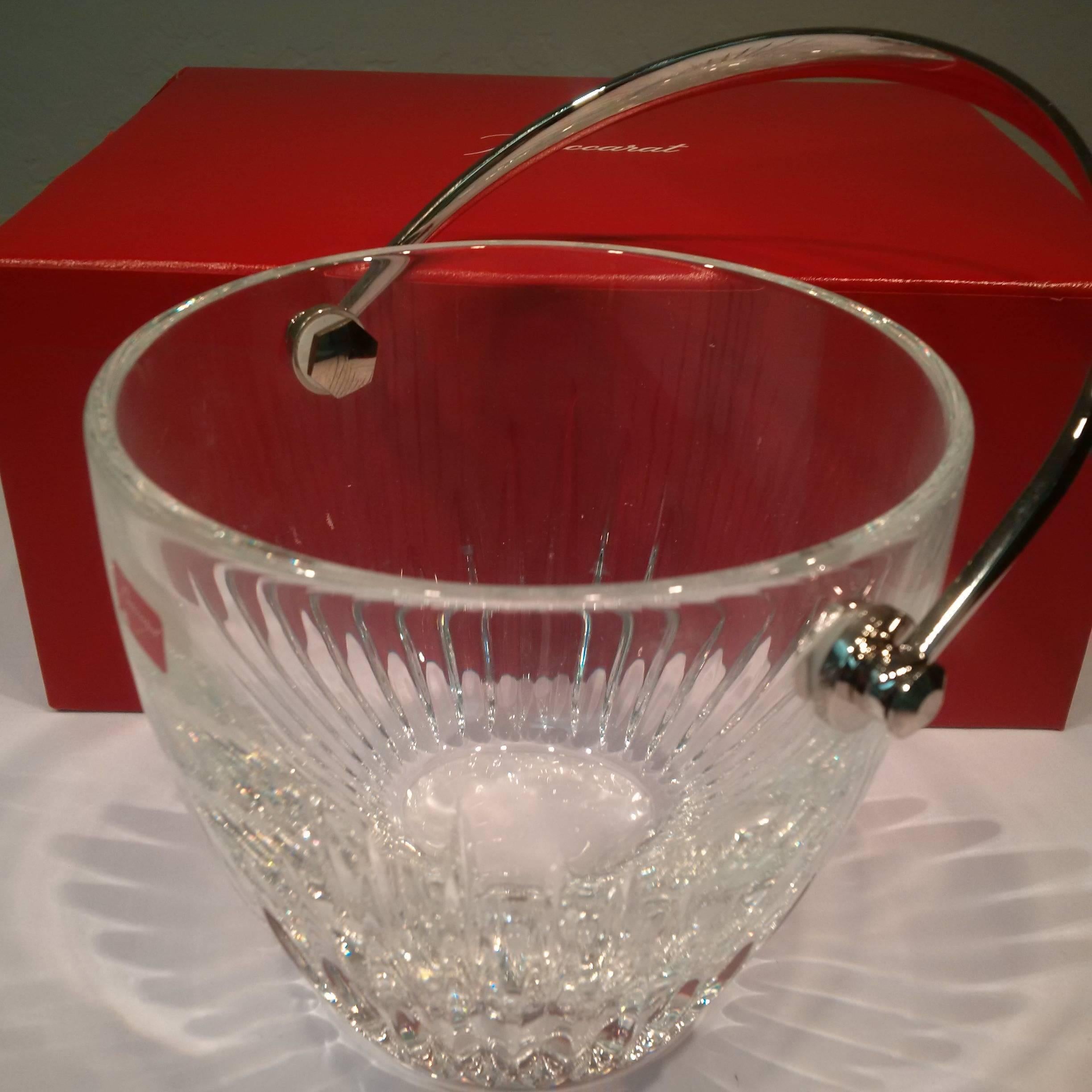 Baccarat Massena Ice Bucket in Lead Crystal with Stainless Steel Handle In Good Condition For Sale In Phoenix, AZ