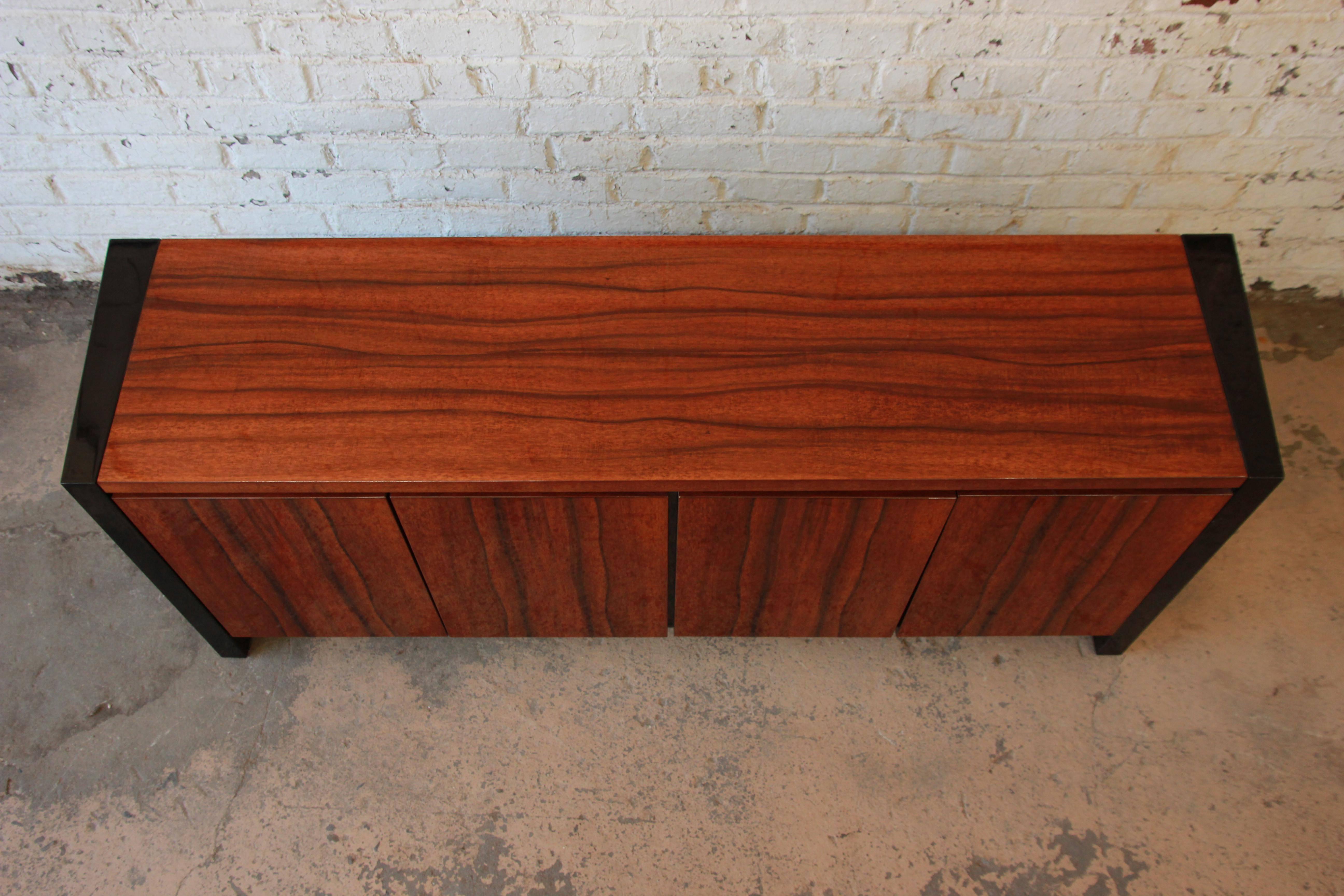 Henredon Elan Collection Black Lacquer and Koa Wood Credenza In Good Condition In South Bend, IN