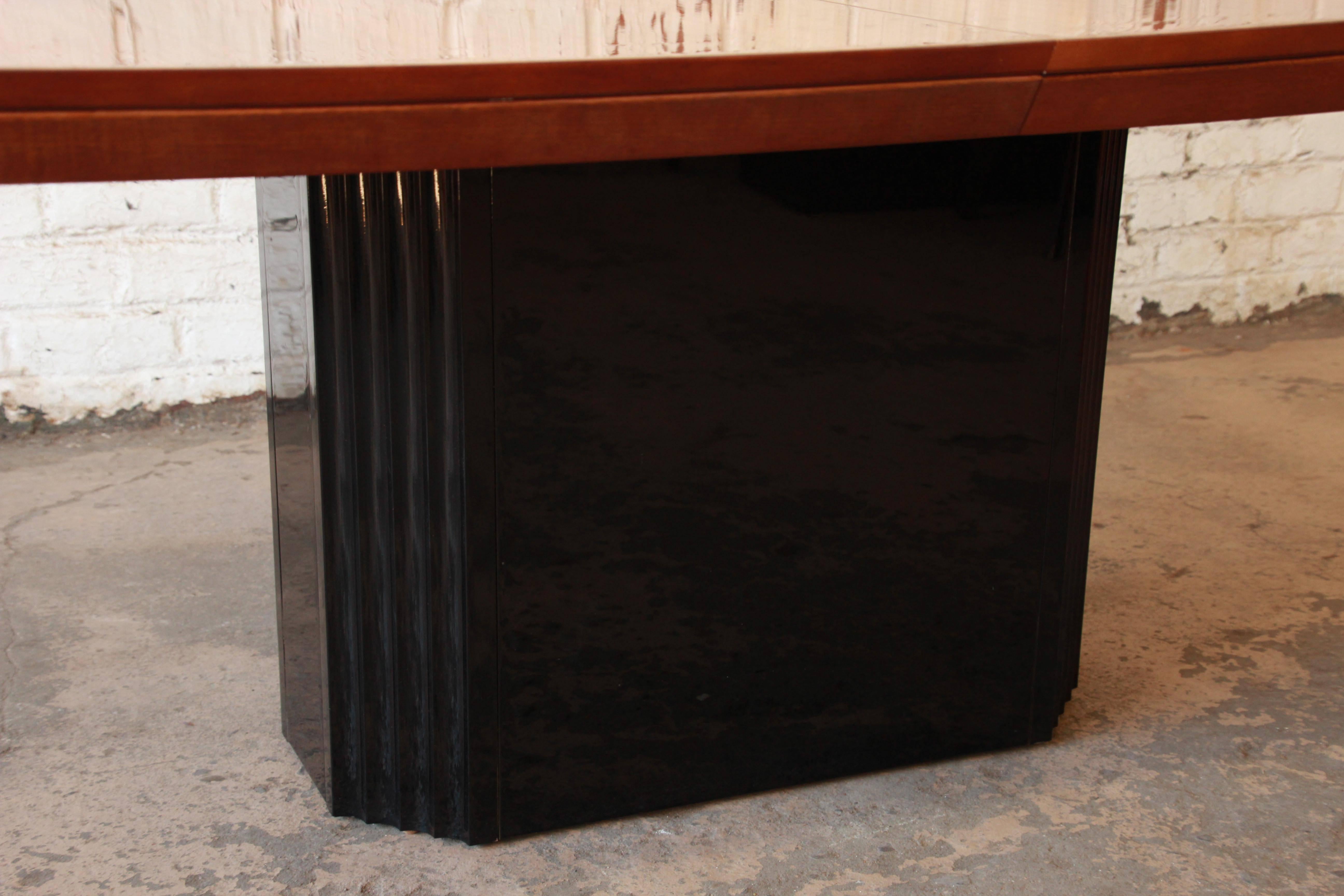 Henredon Elan Collection Koa Wood and Black Lacquer Pedestal Dining Table 1