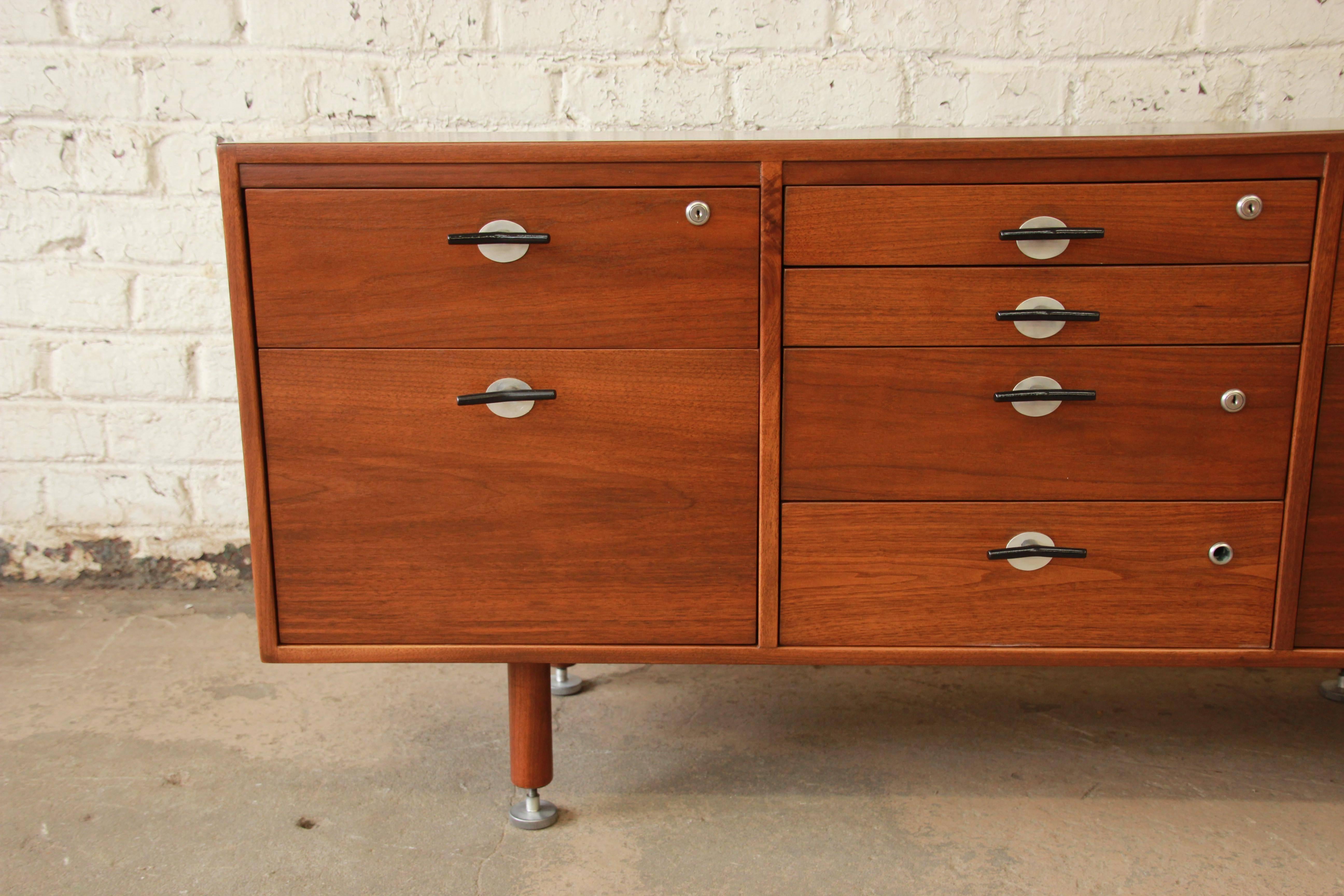 Mid-Century Modern Jens Risom Walnut Credenza with 'Y' Pulls