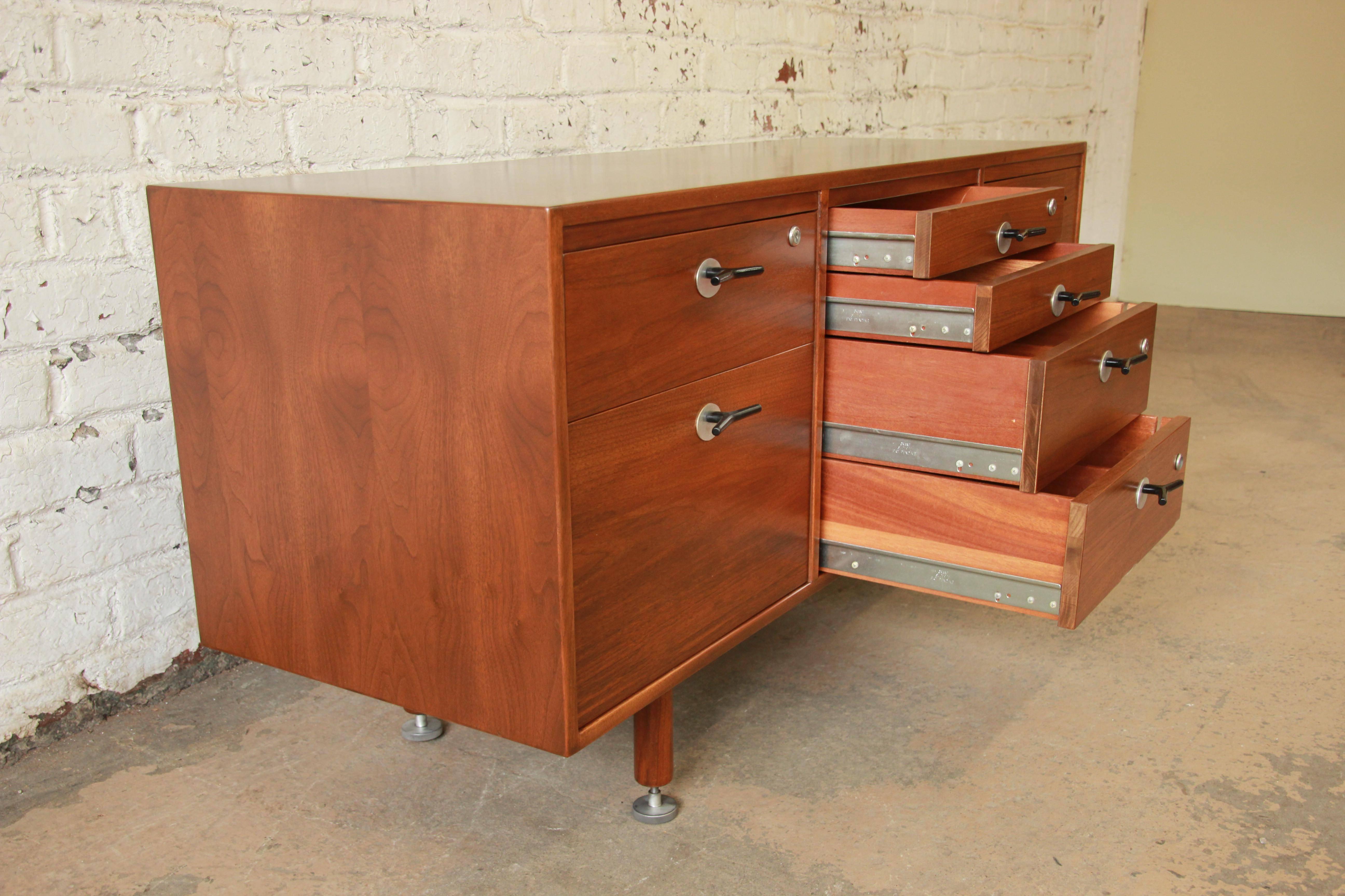 Jens Risom Walnut Credenza with 'Y' Pulls In Good Condition In South Bend, IN