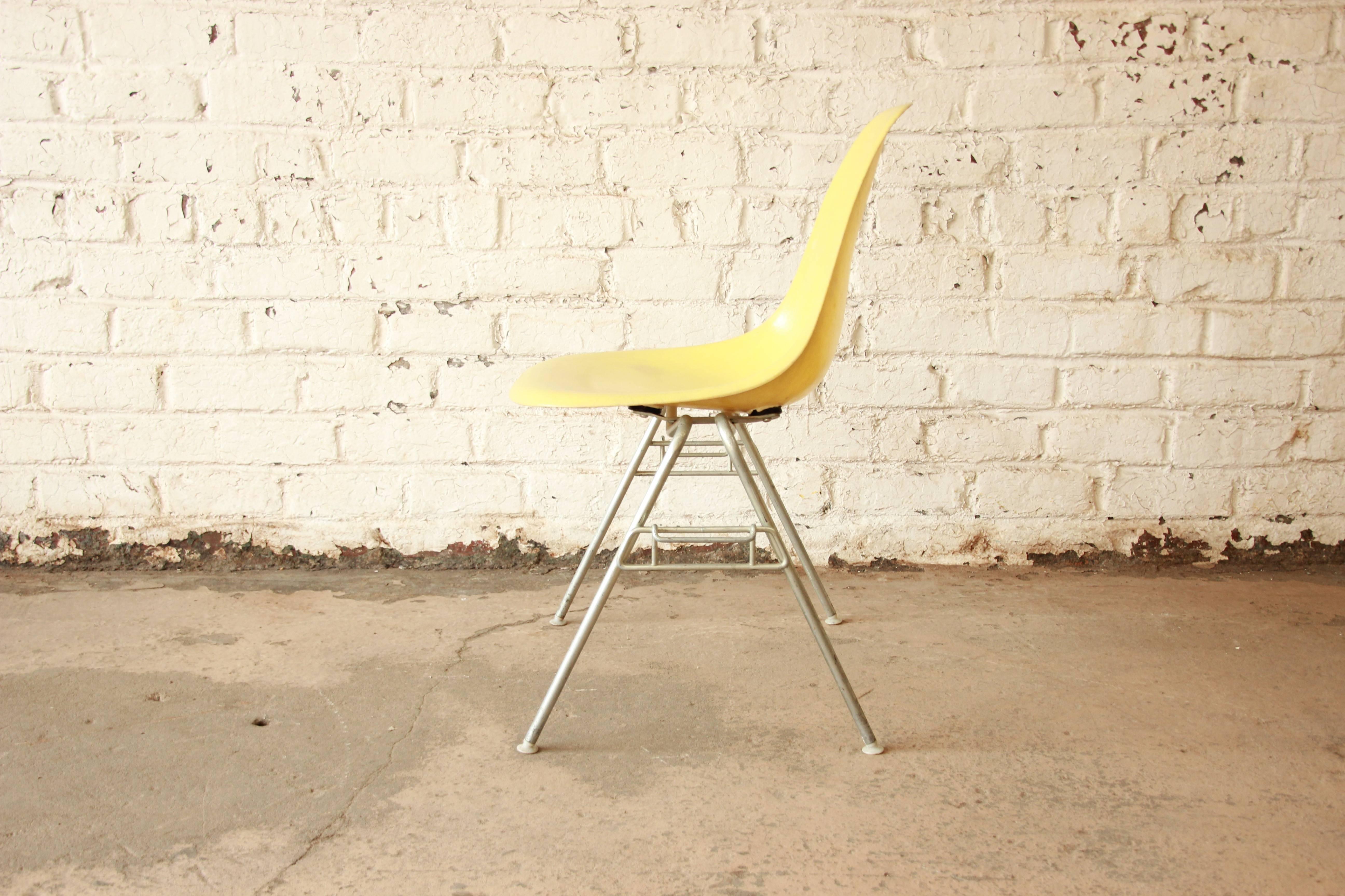 stackable eames chairs